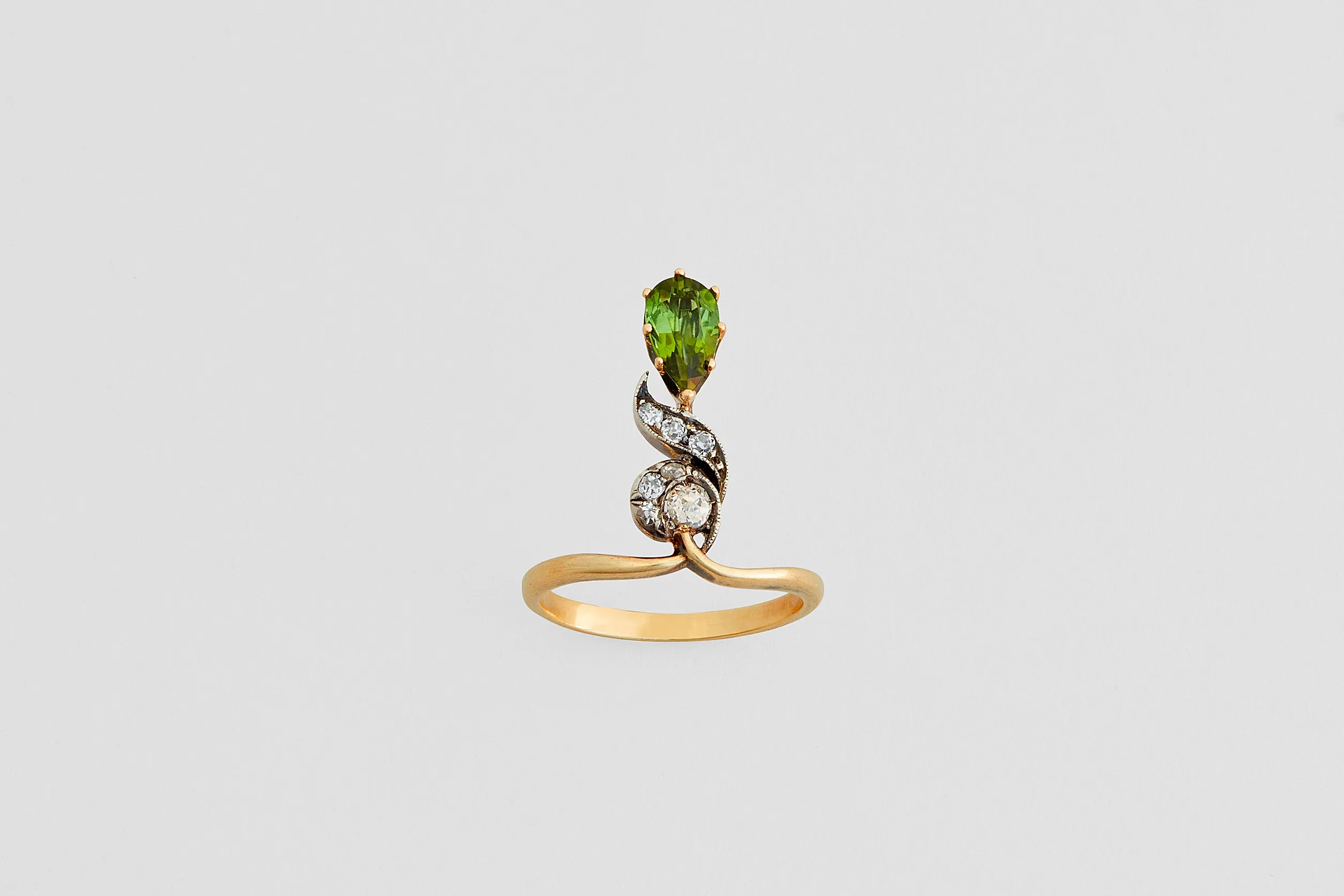 14k Gold Peridot & Diamond Russian Ring