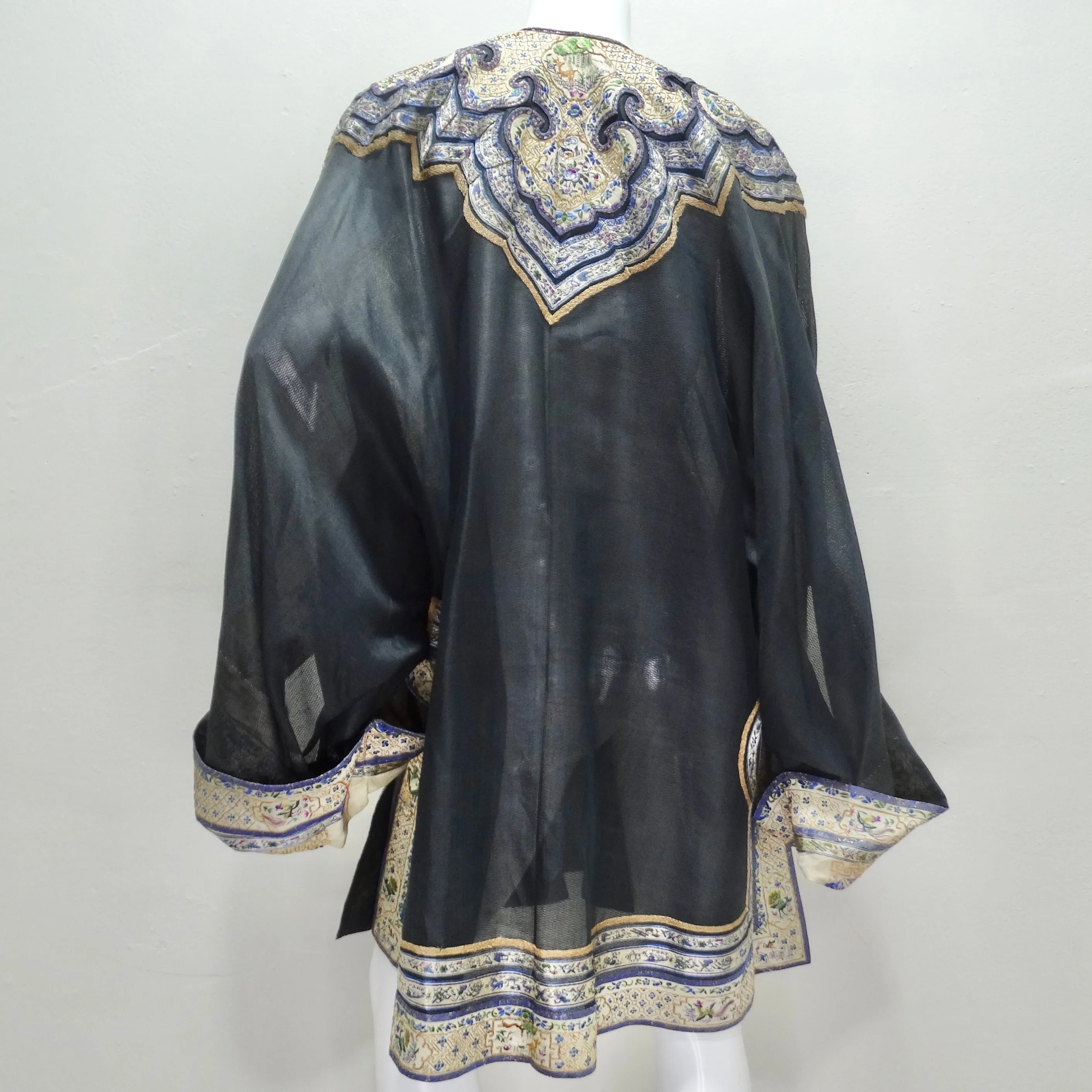 Antique 1930s Embroidered Chinese Gauze Robe