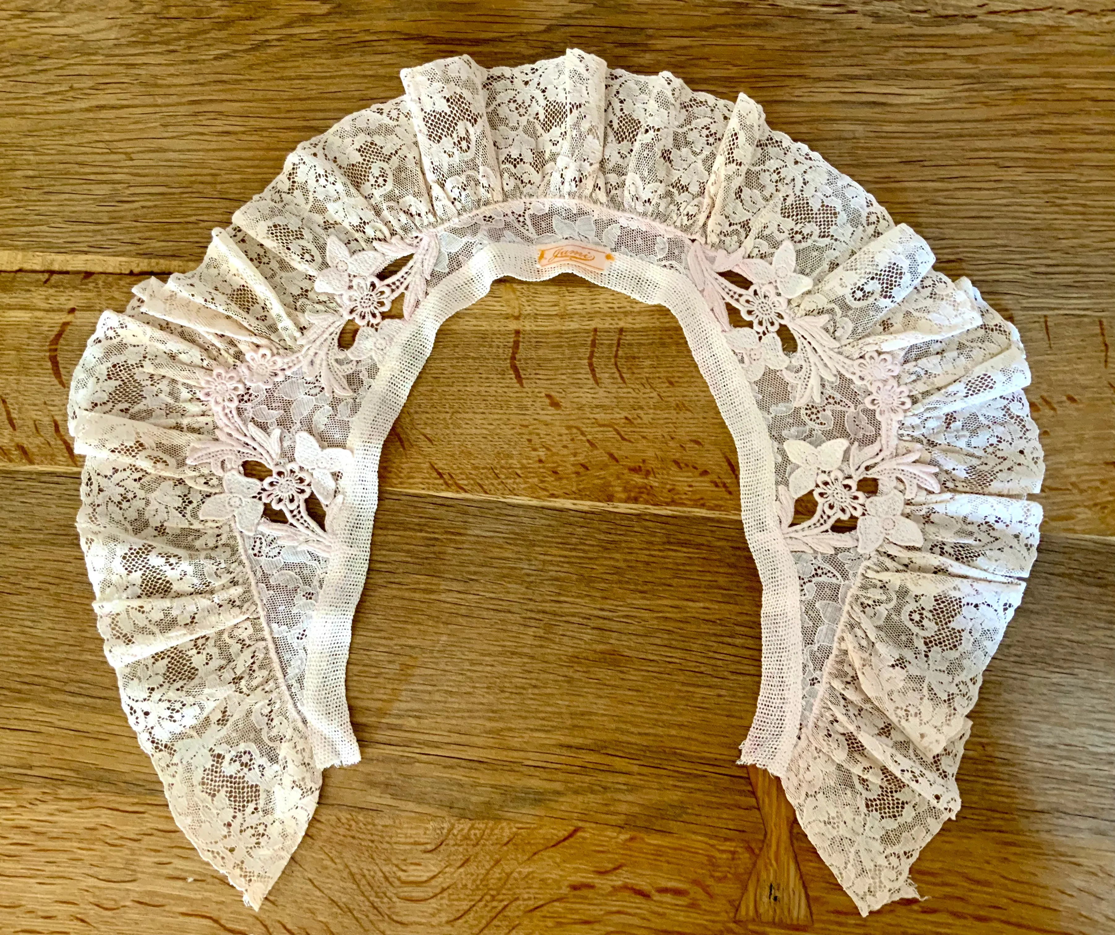 Antique Collar - Crochet Lace - 1900