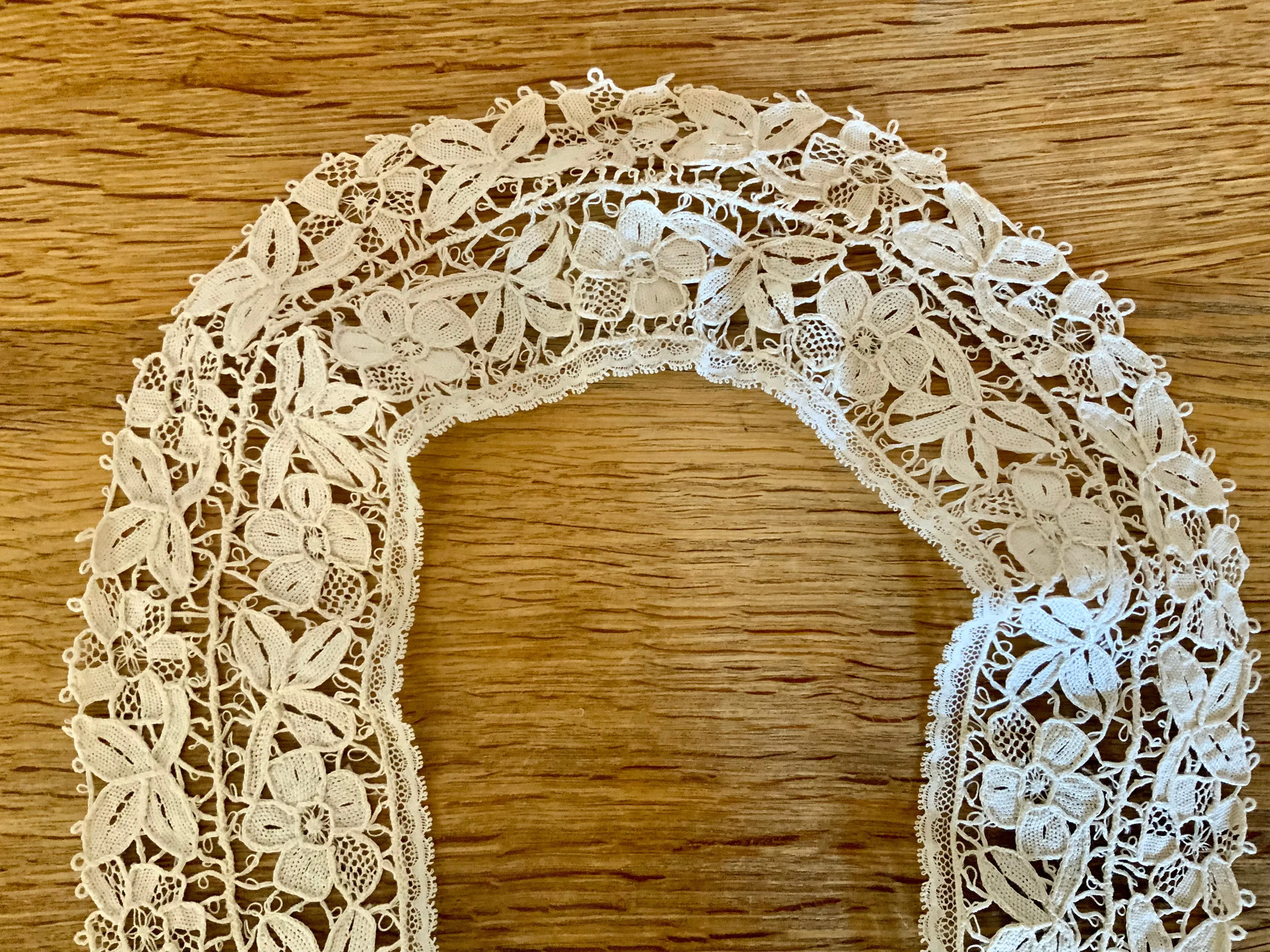 Antique Collar - Handmade Lace - 1900