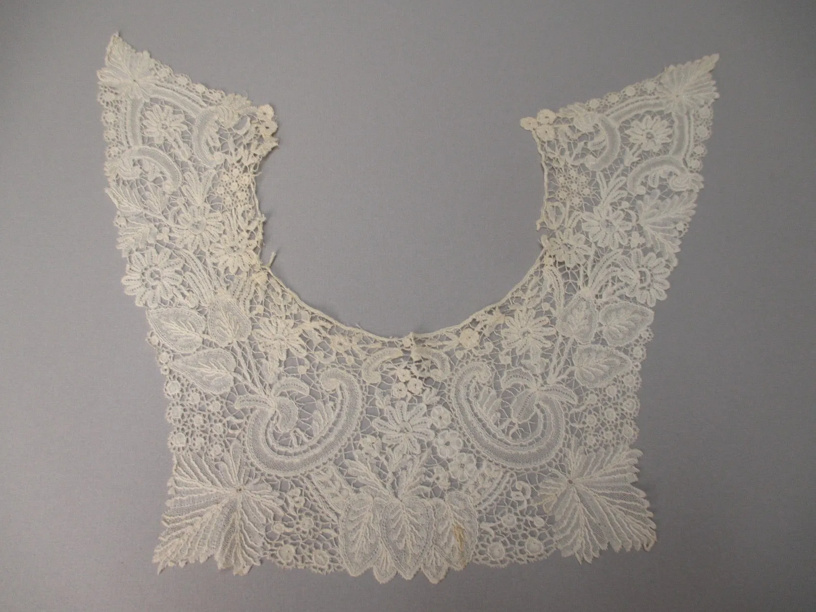 Antique Duchesse lace collar handmade Victorian