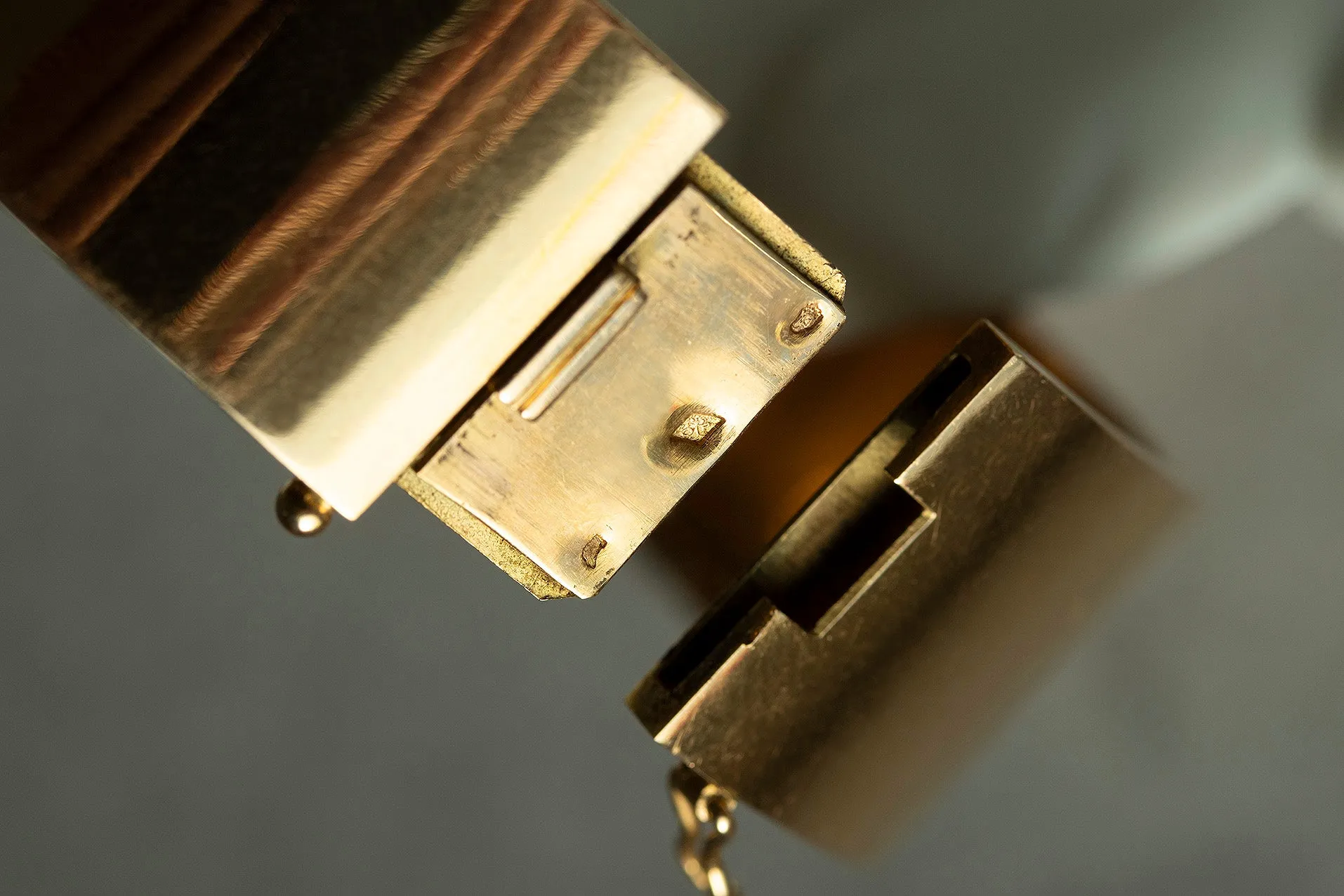 Antique French 18k Gold Square Edge Bangle