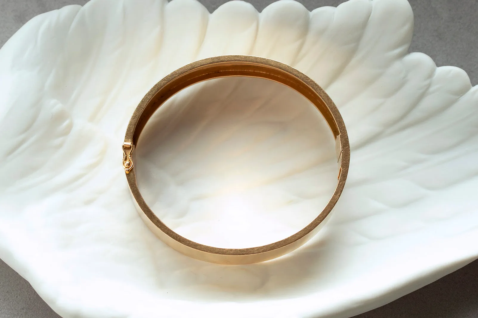 Antique French 18k Gold Square Edge Bangle