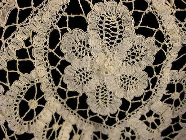 Antique Lace Collar American Battenberg handmade Victorian era