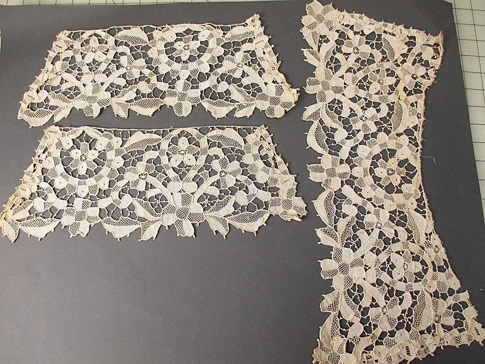 Antique lace collar Italian needlelace