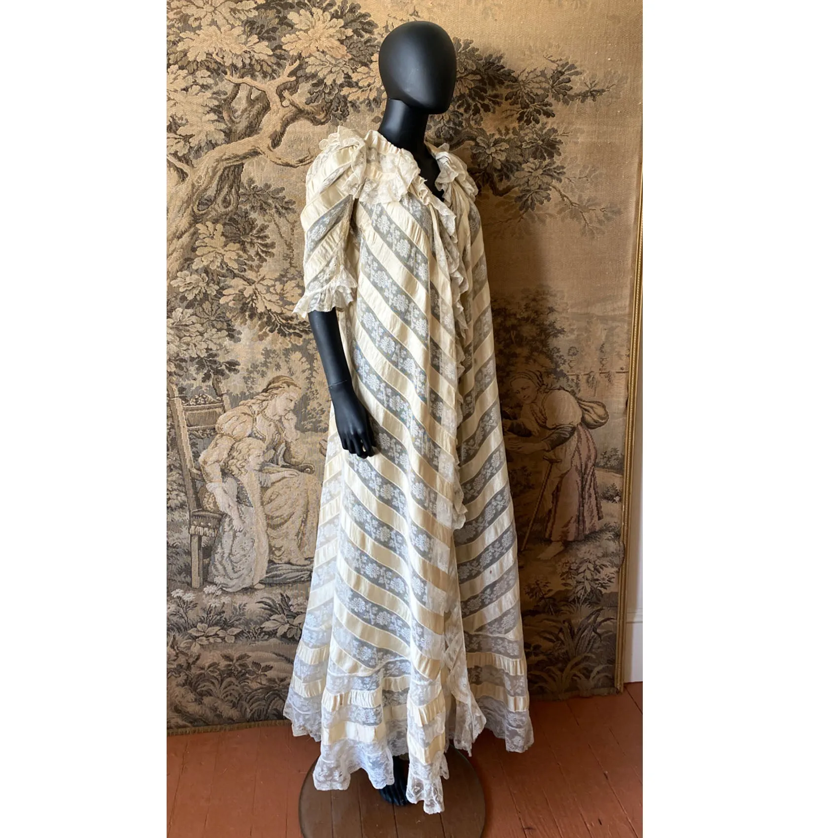 Antique Silk & Valenciennes Lace Peignoir