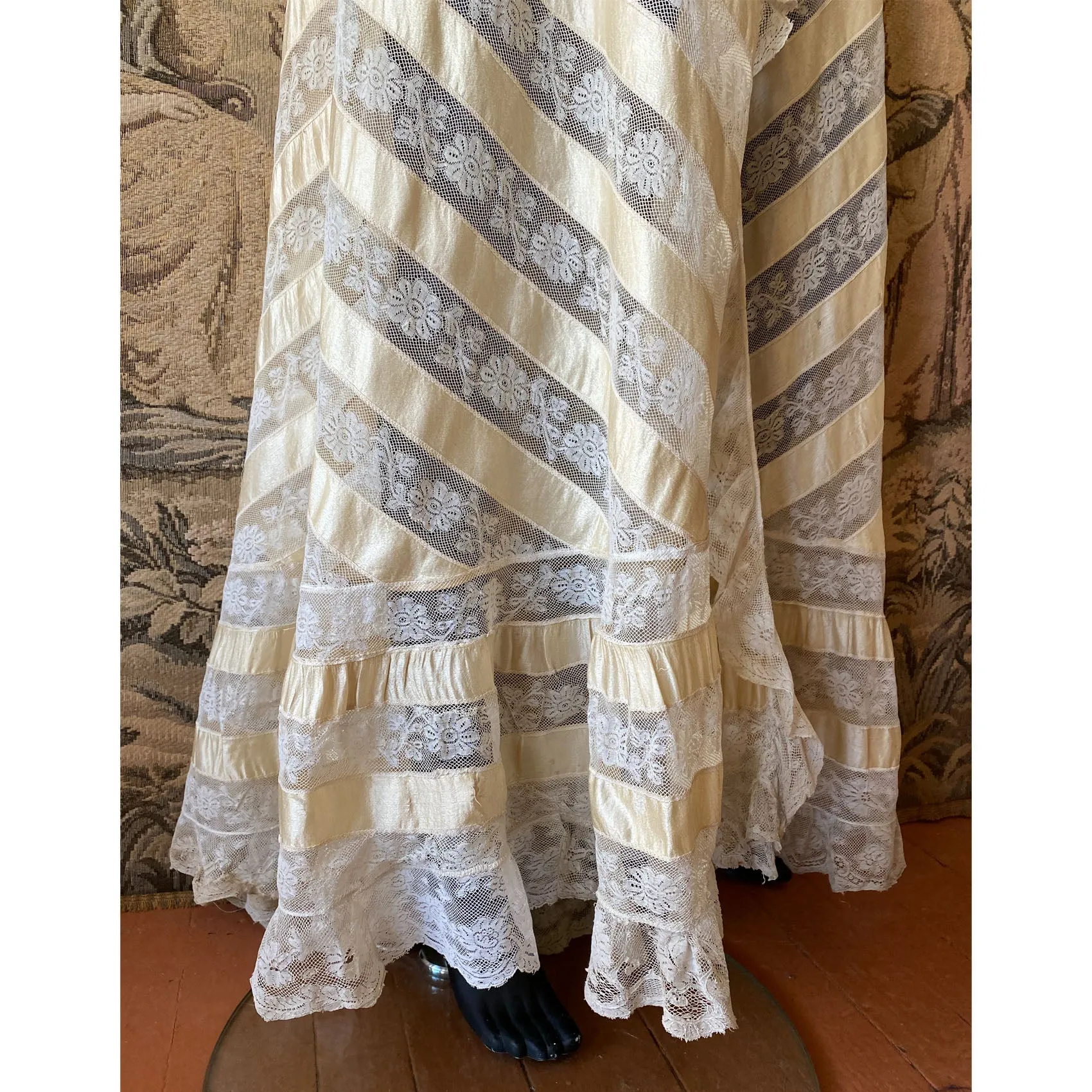 Antique Silk & Valenciennes Lace Peignoir