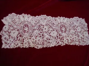 Antique Victorian 19th C Duchesse Lace flounce remnant w Point de Gaze inserts