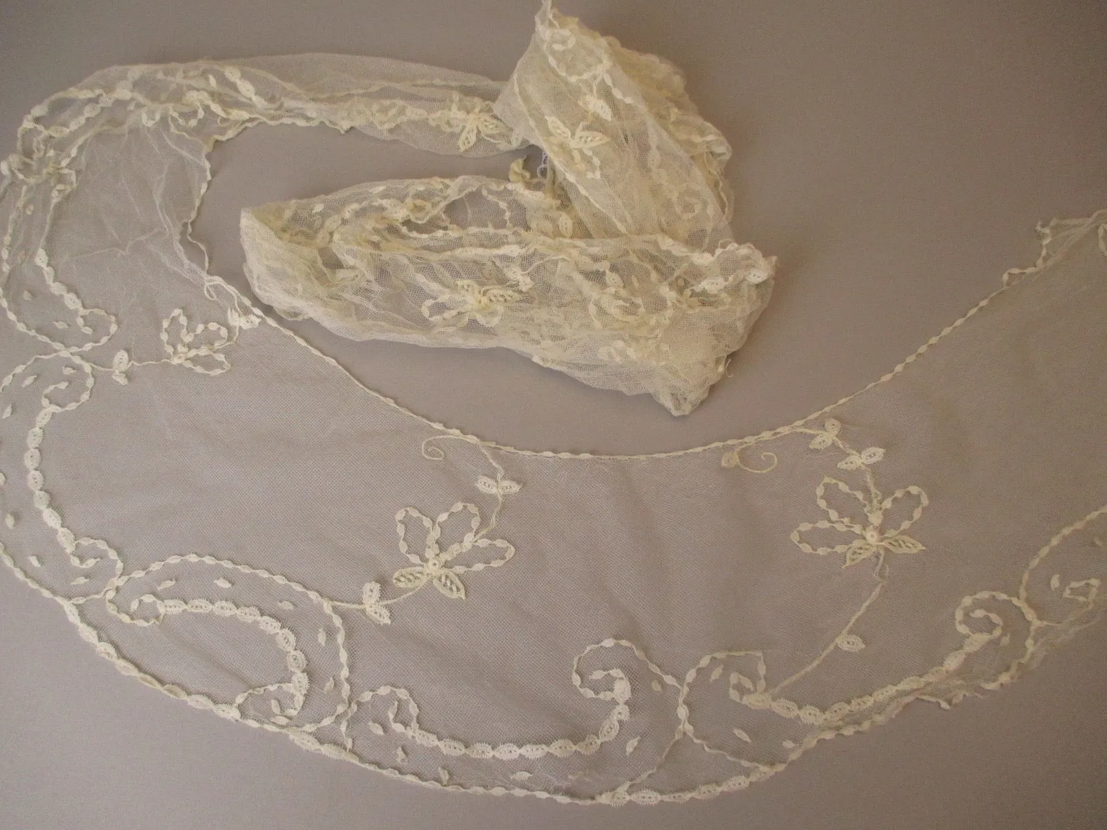 Antique Victorian Brussels Lace Circular Flounce