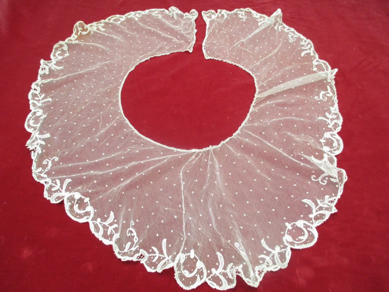 Antique Victorian Brussels Lace Fichu Collar
