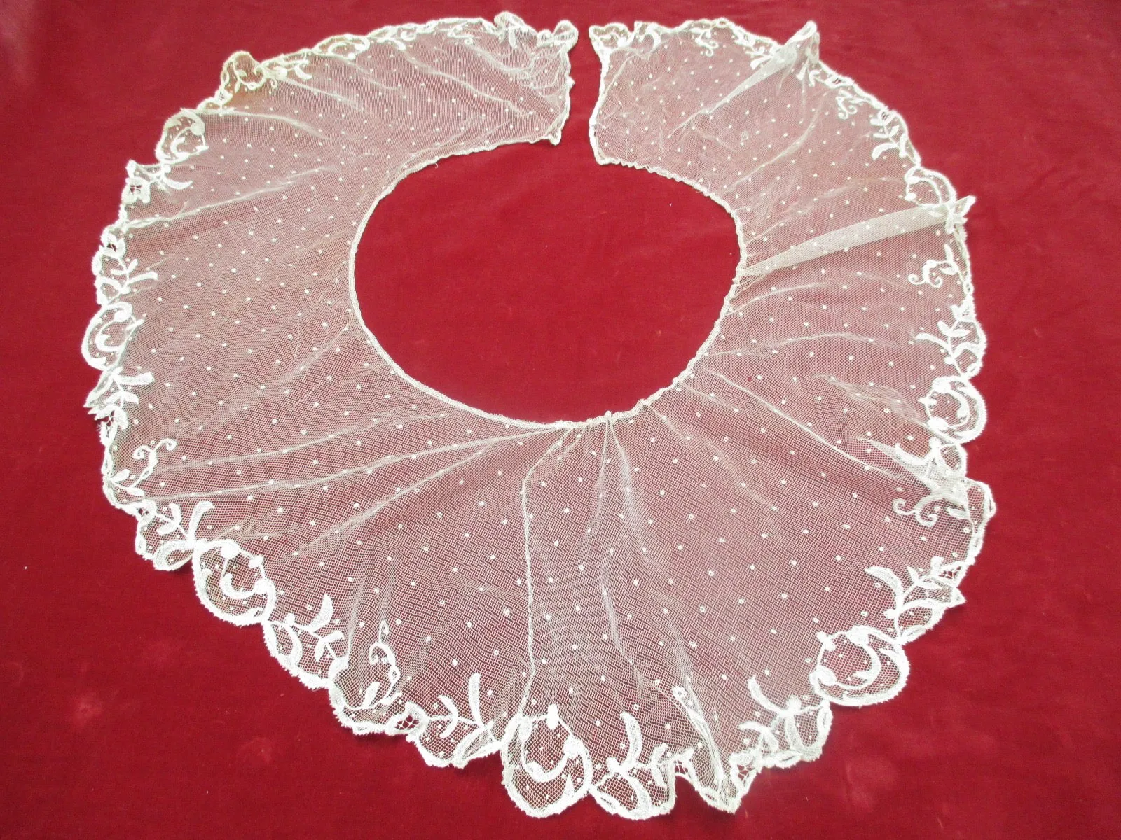 Antique Victorian Brussels Lace Fichu Collar