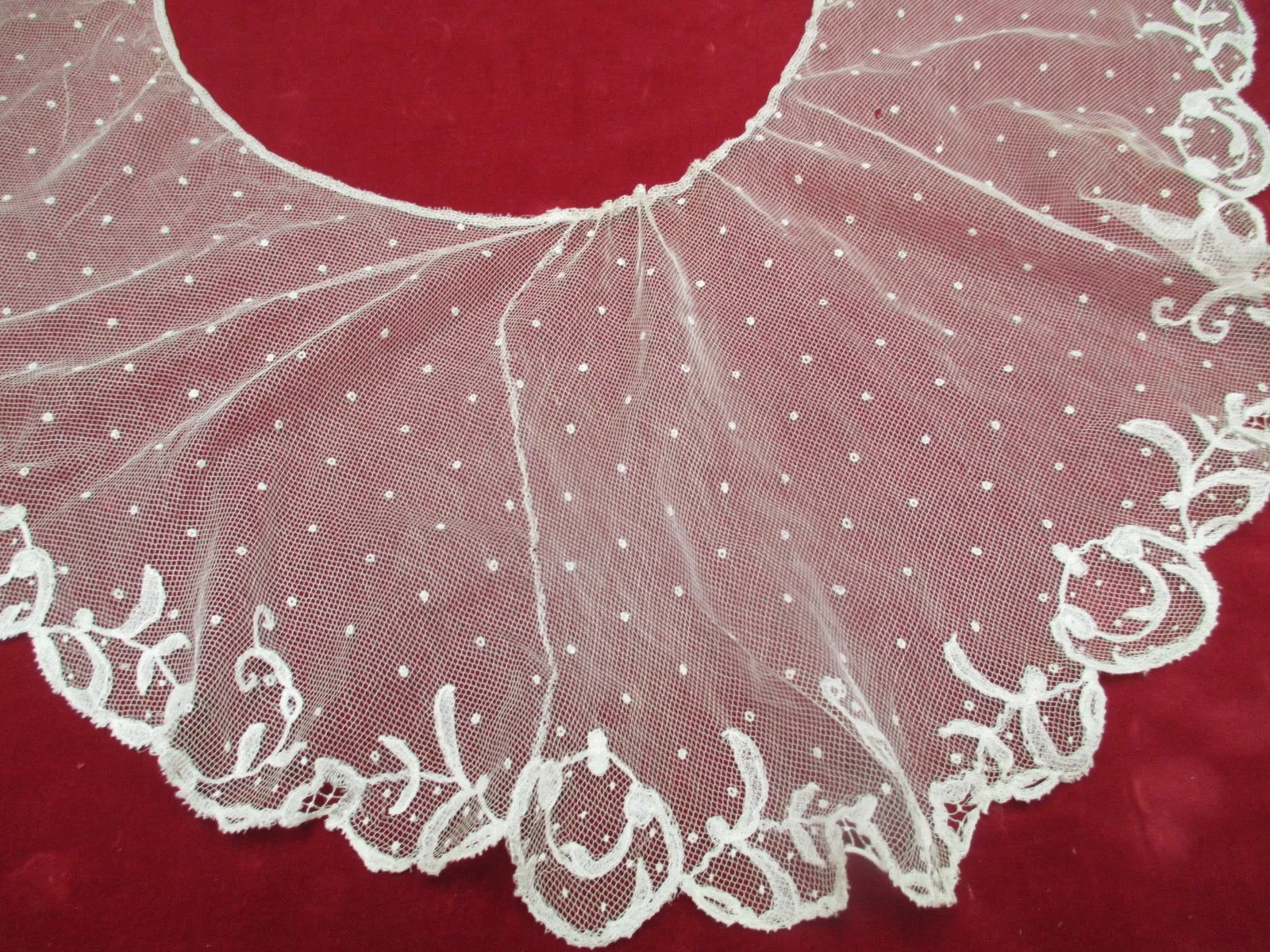 Antique Victorian Brussels Lace Fichu Collar