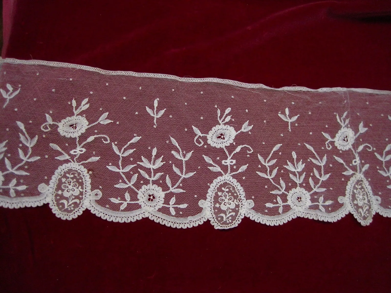 Antique Victorian Brussels lace flounce