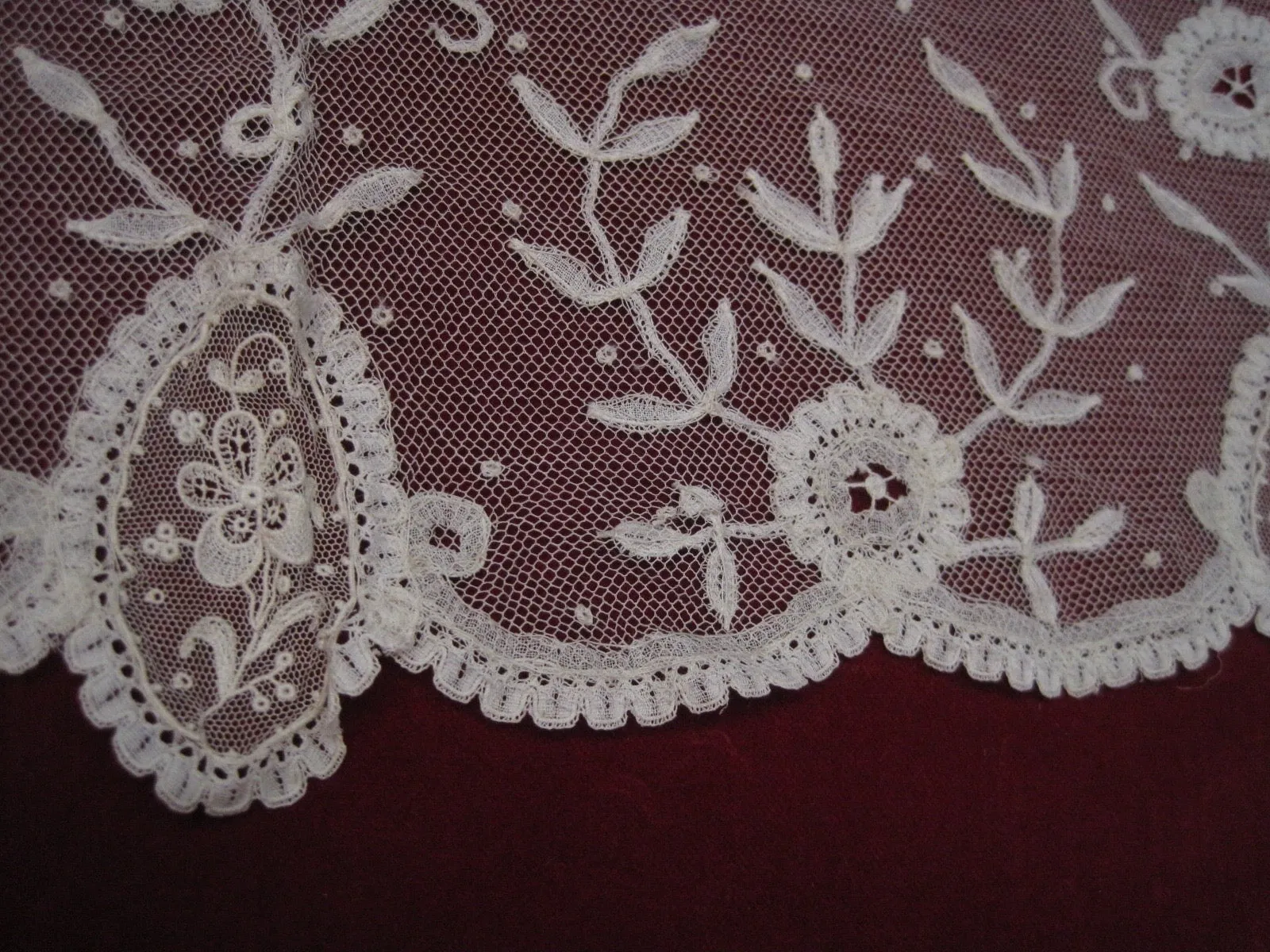 Antique Victorian Brussels lace flounce