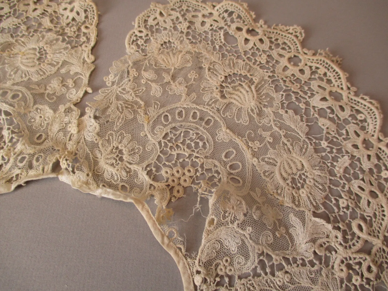 Antique Victorian Chemical Lace Bertha Collar
