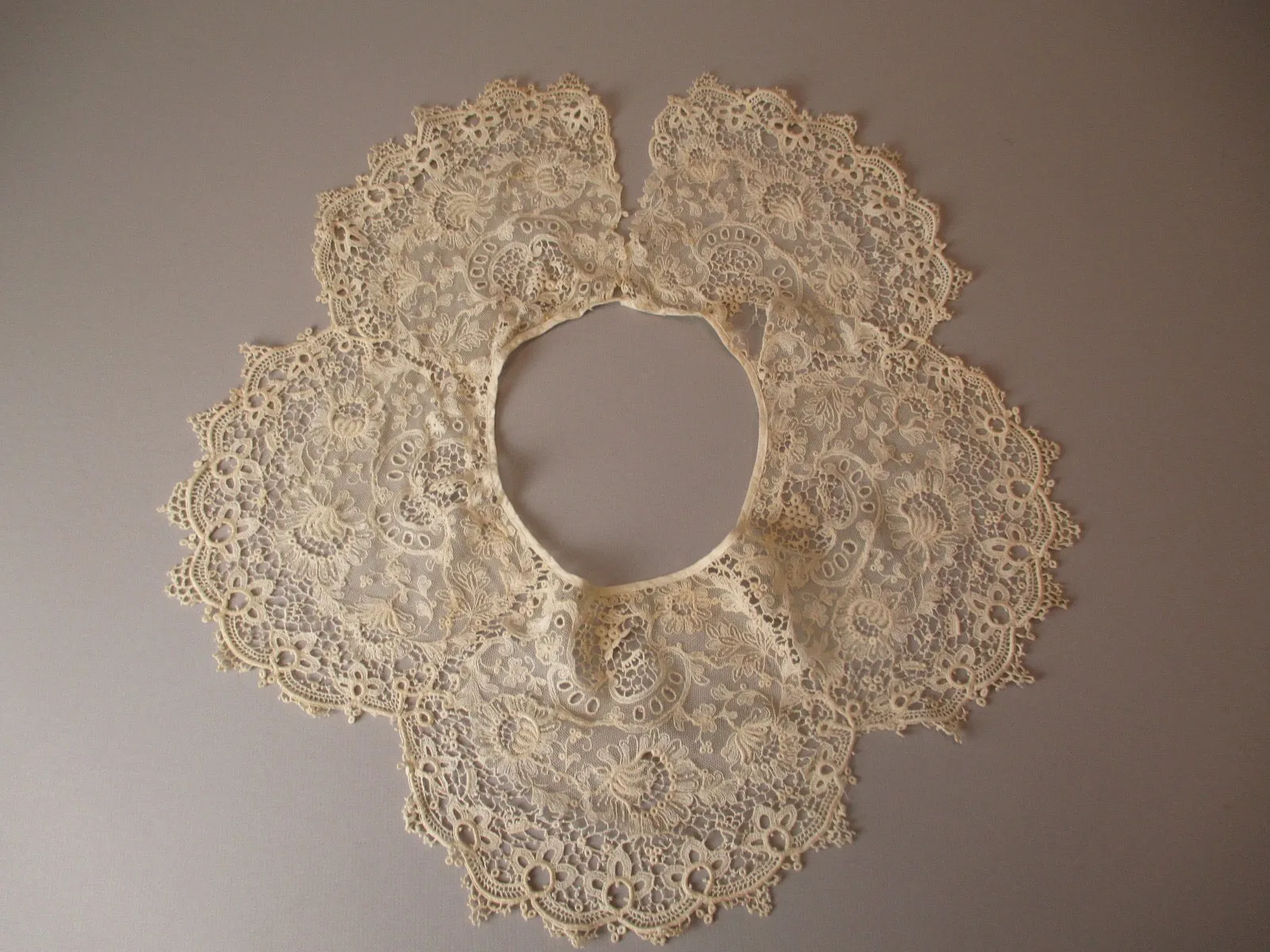 Antique Victorian Chemical Lace Bertha Collar
