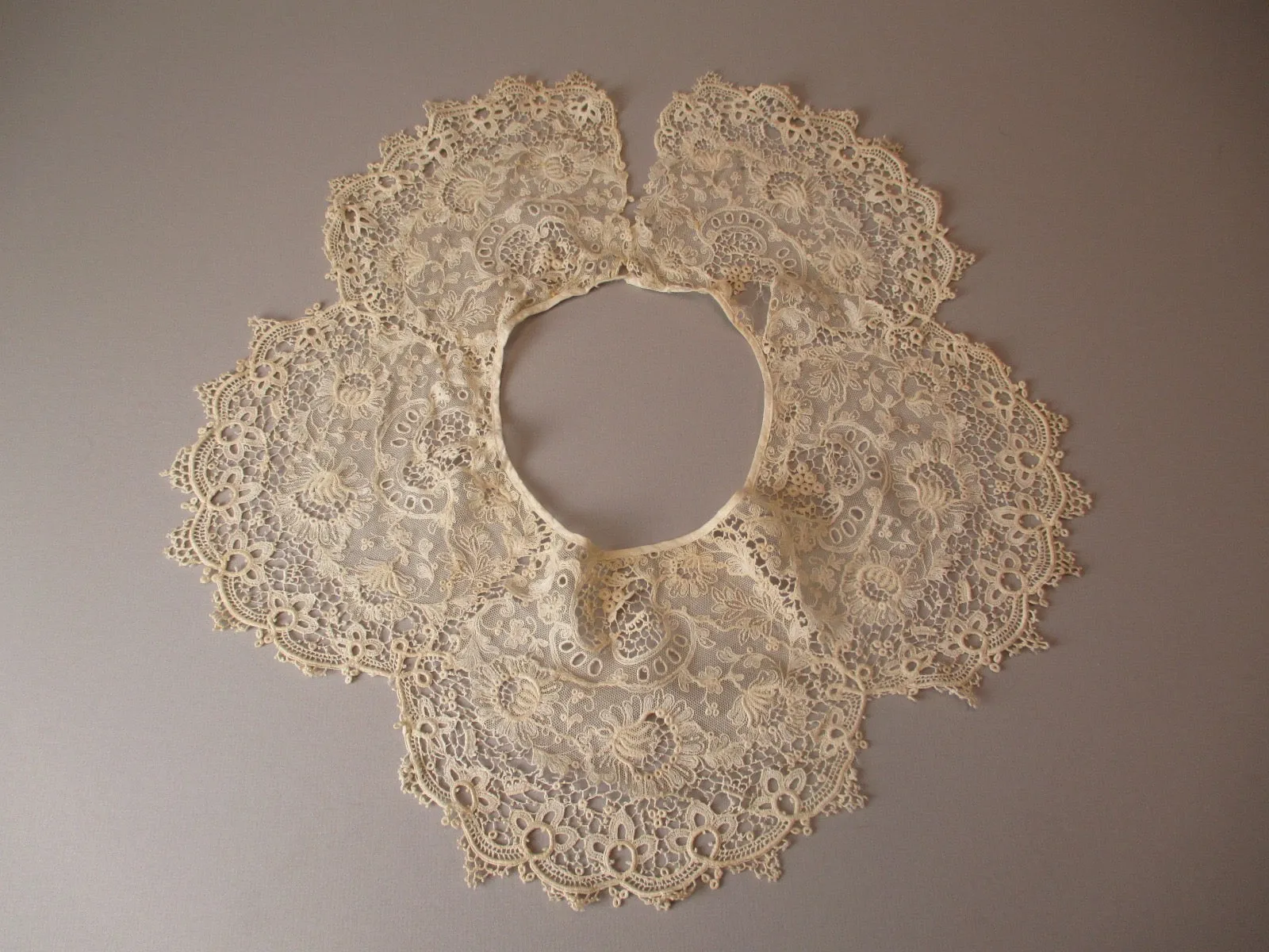 Antique Victorian Chemical Lace Bertha Collar
