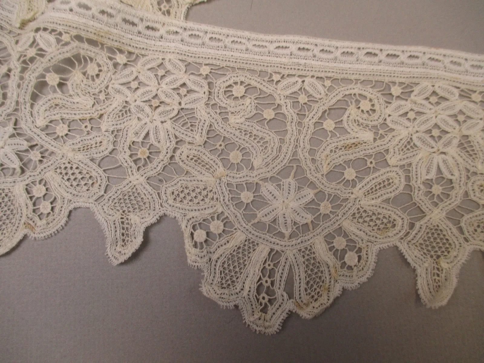 Antique Victorian Honiton Lace Flounce