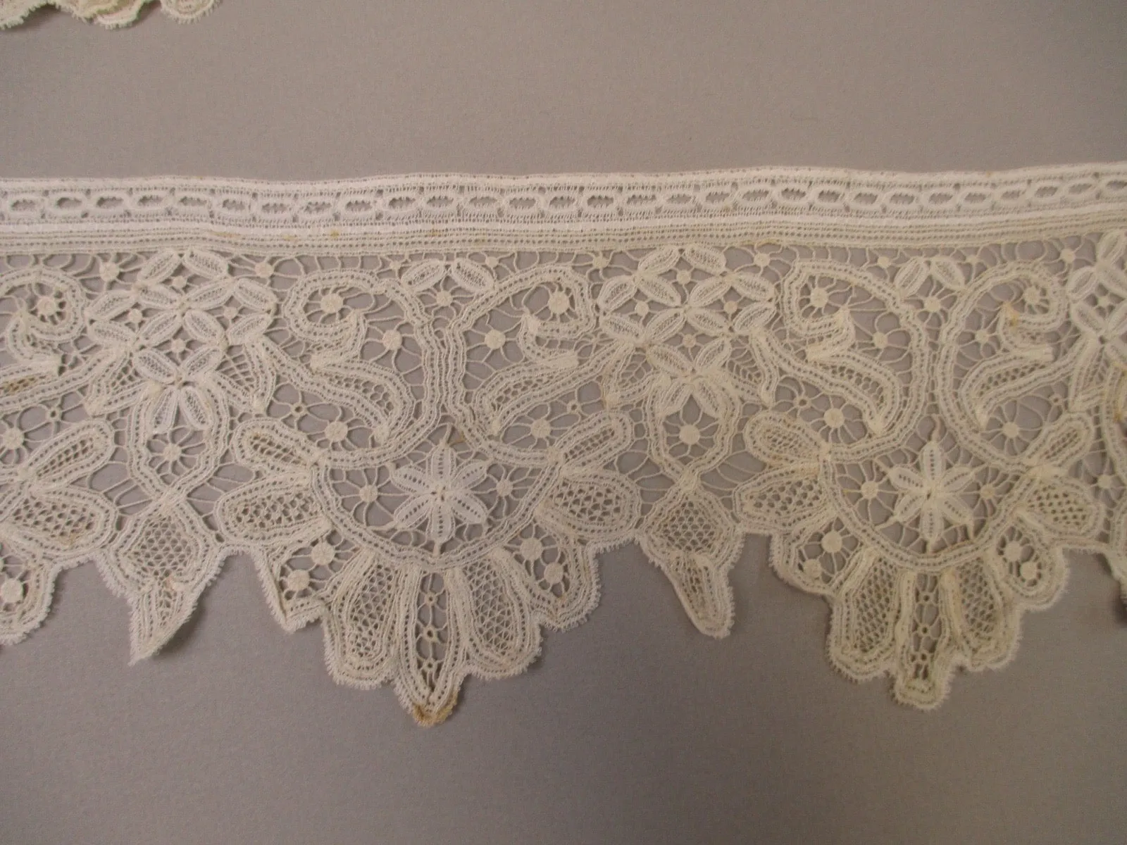 Antique Victorian Honiton Lace Flounce