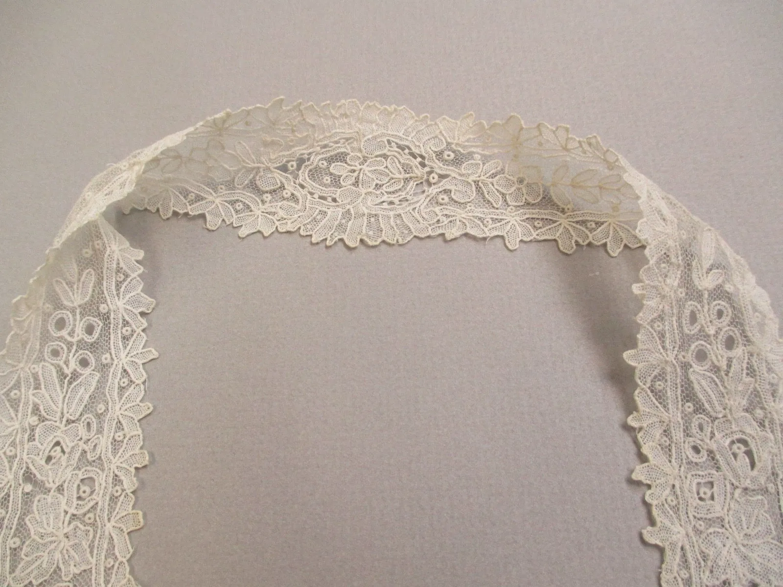 Antique Victorian Jabot Tie Handmade Point De Gaze Lace
