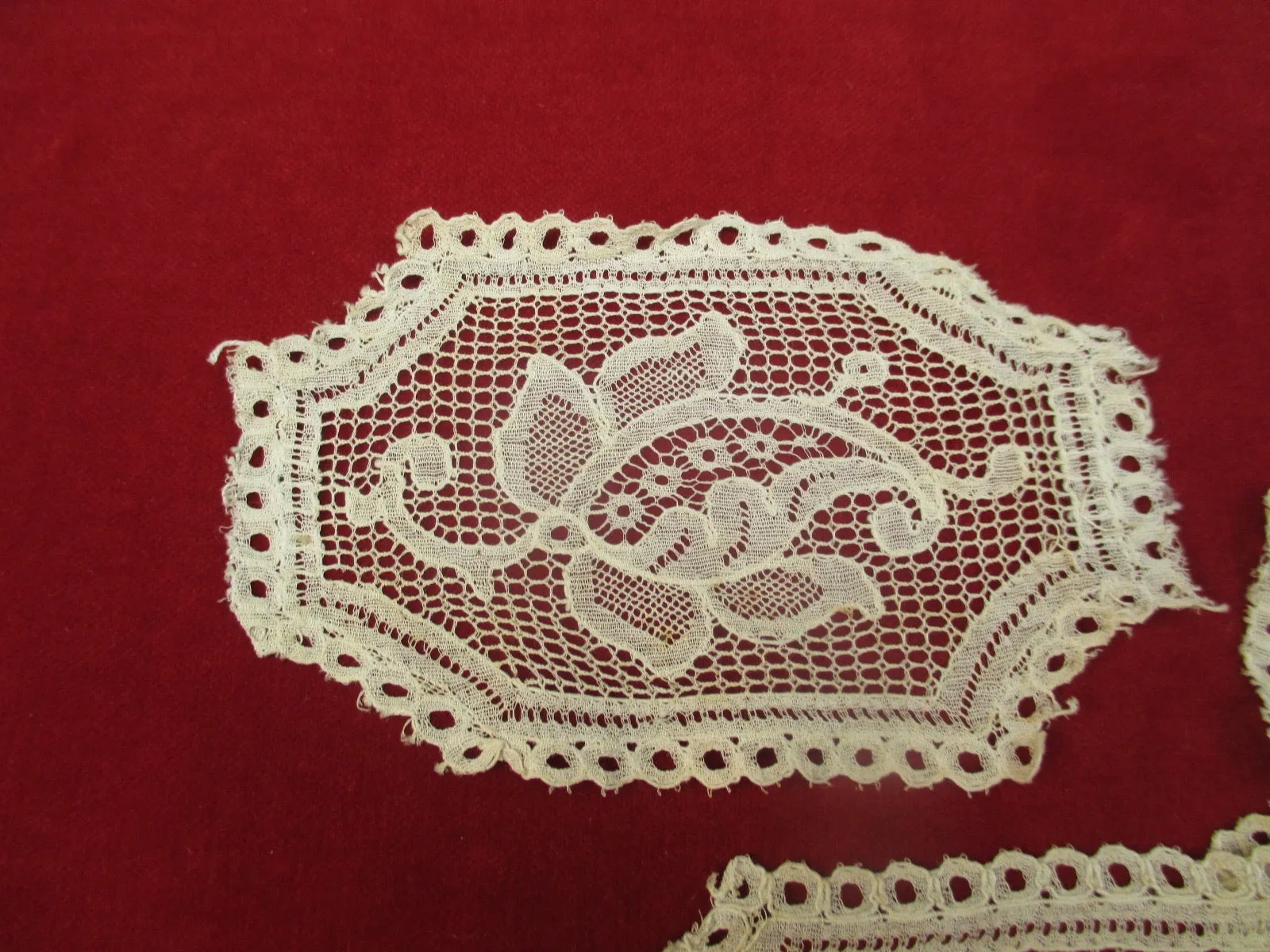 Antique Victorian Lace Appliques set of 4