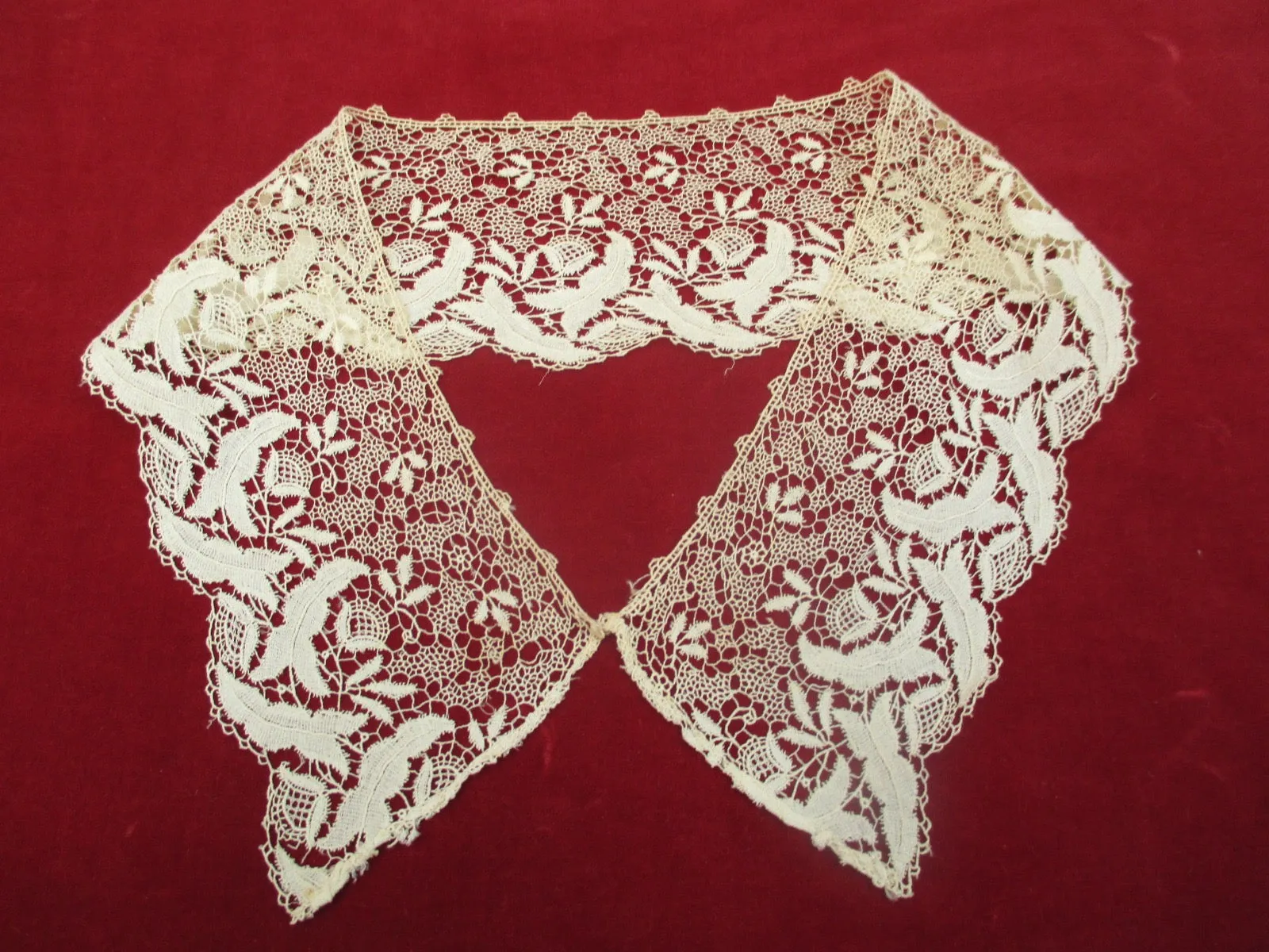 Antique Victorian Lace Collar
