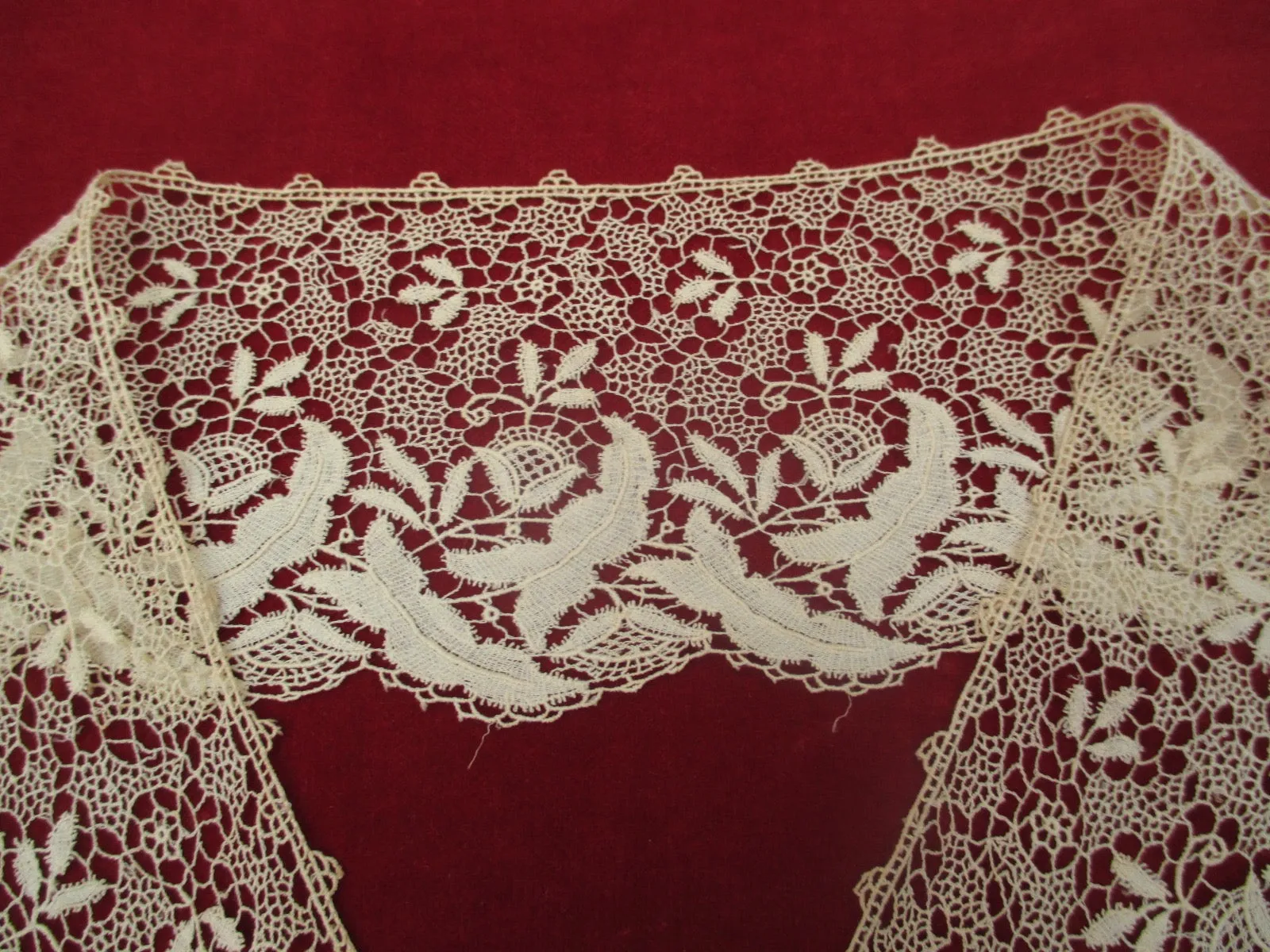 Antique Victorian Lace Collar