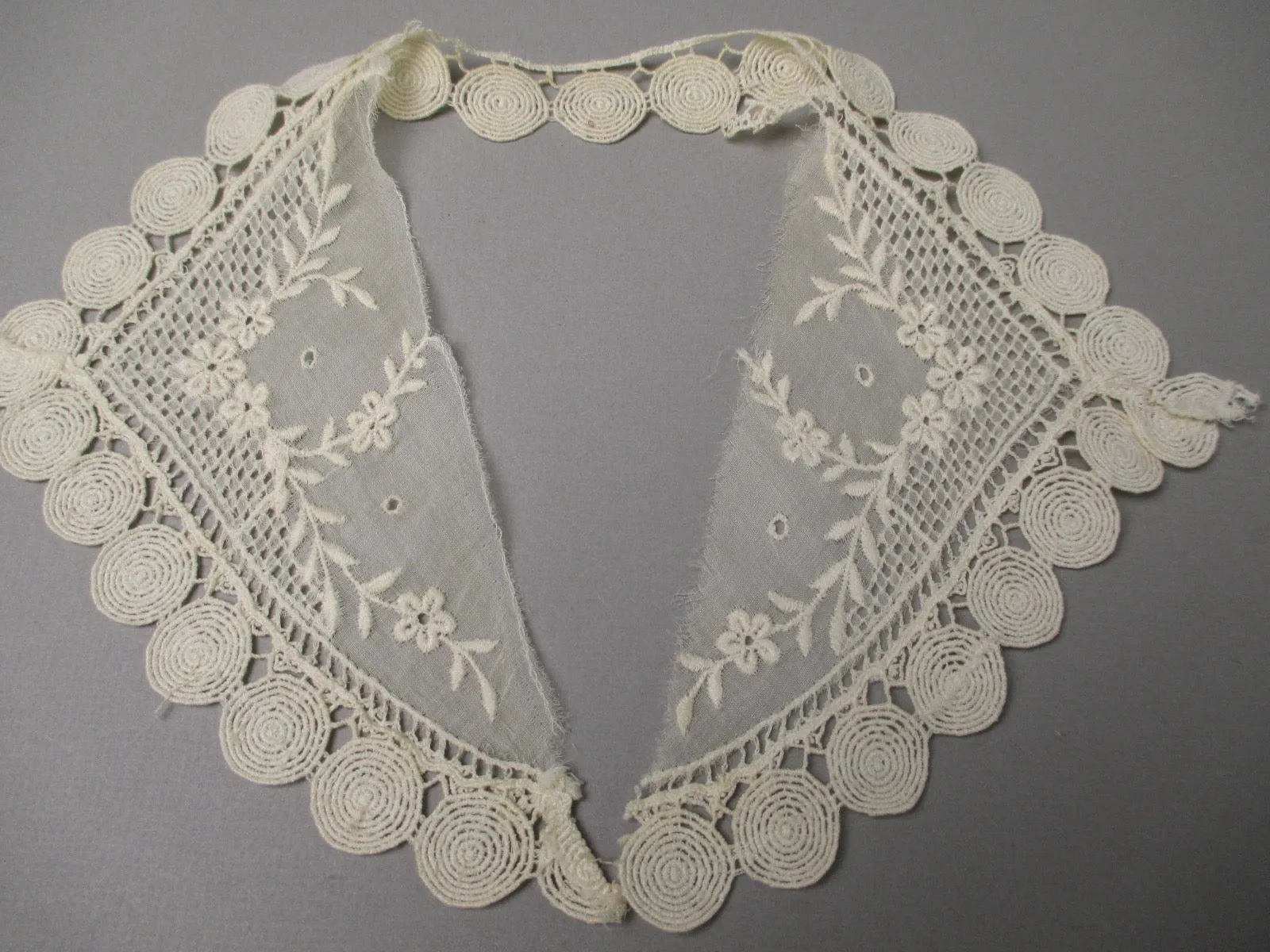Antique Victorian Lace Collar