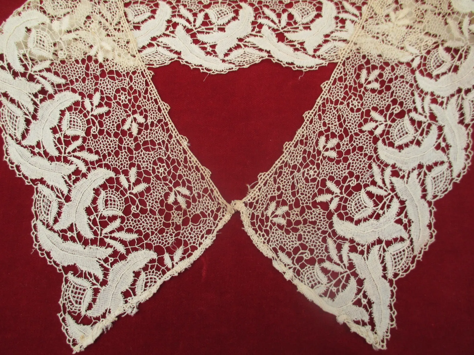 Antique Victorian Lace Collar