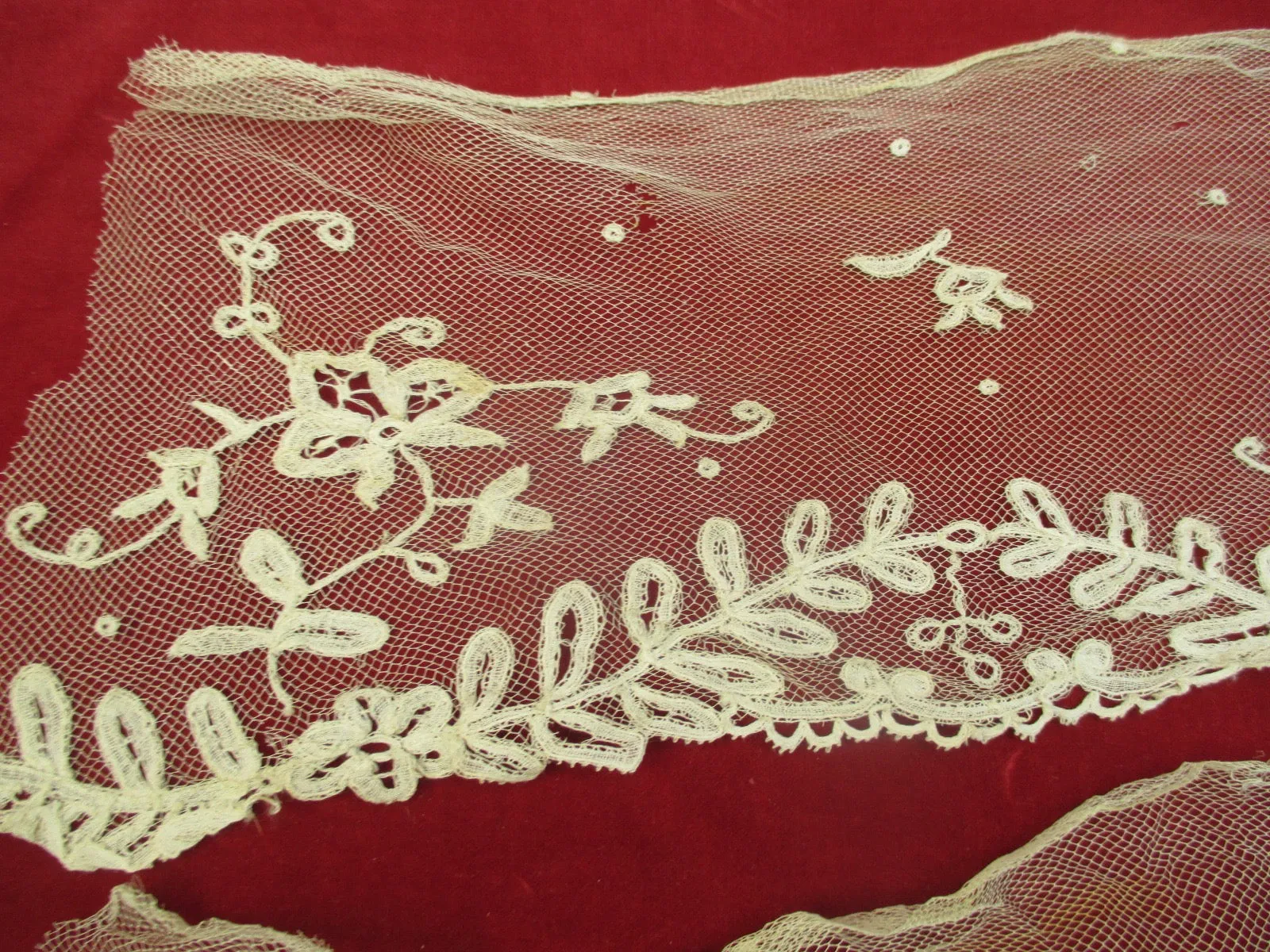 Antique Victorian Lace lot 2 pieces