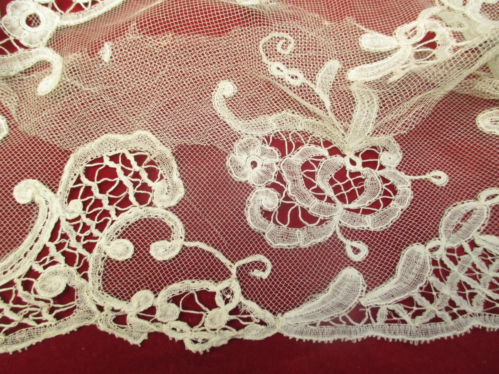 Antique Victorian Lace remnant