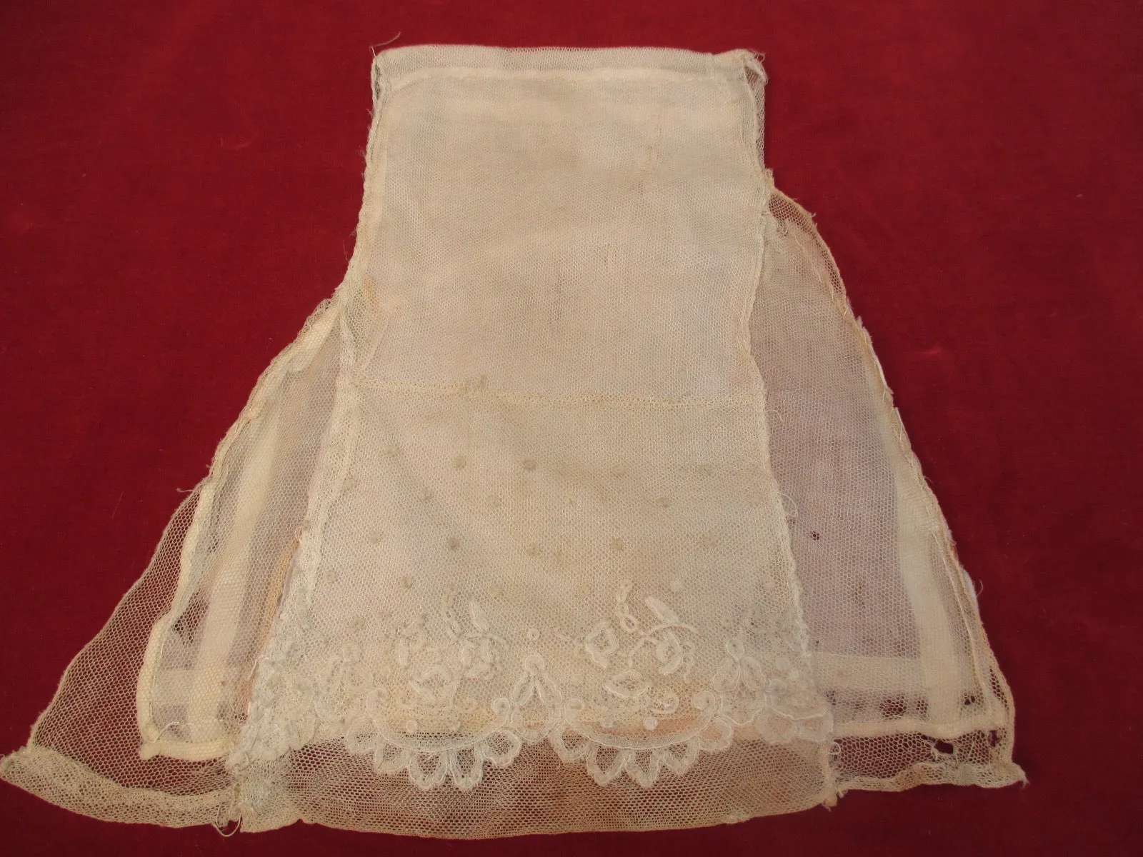 Antique Victorian Lace Remnant