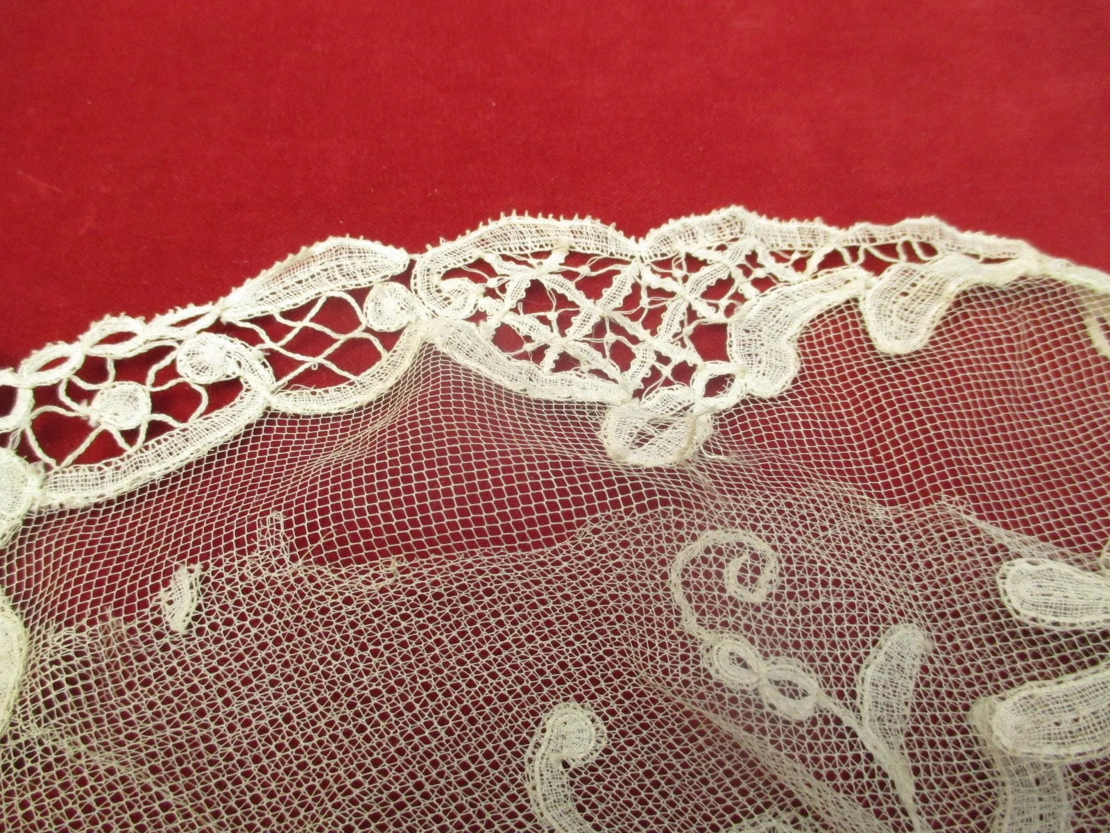 Antique Victorian Lace remnant