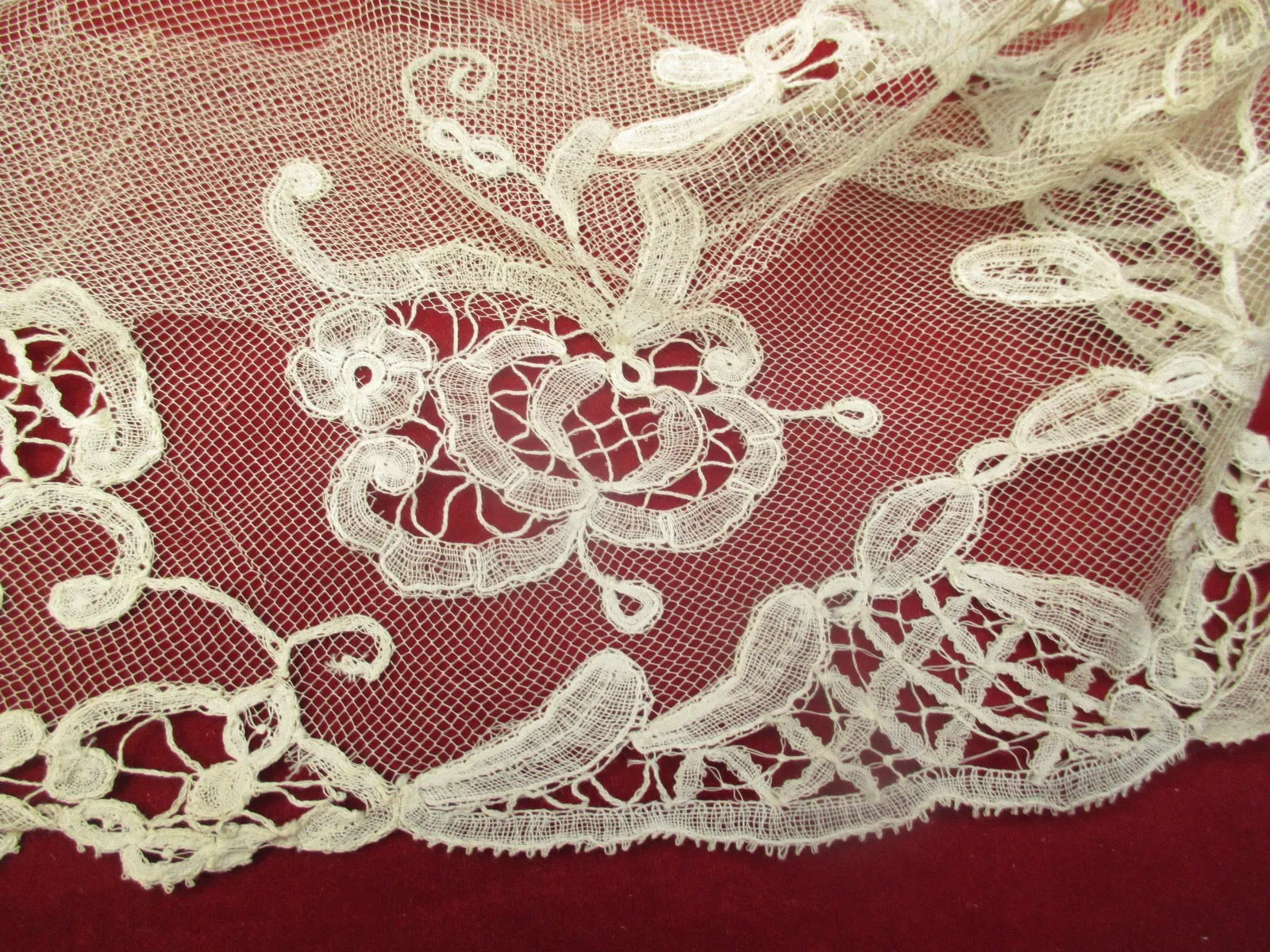 Antique Victorian Lace remnant