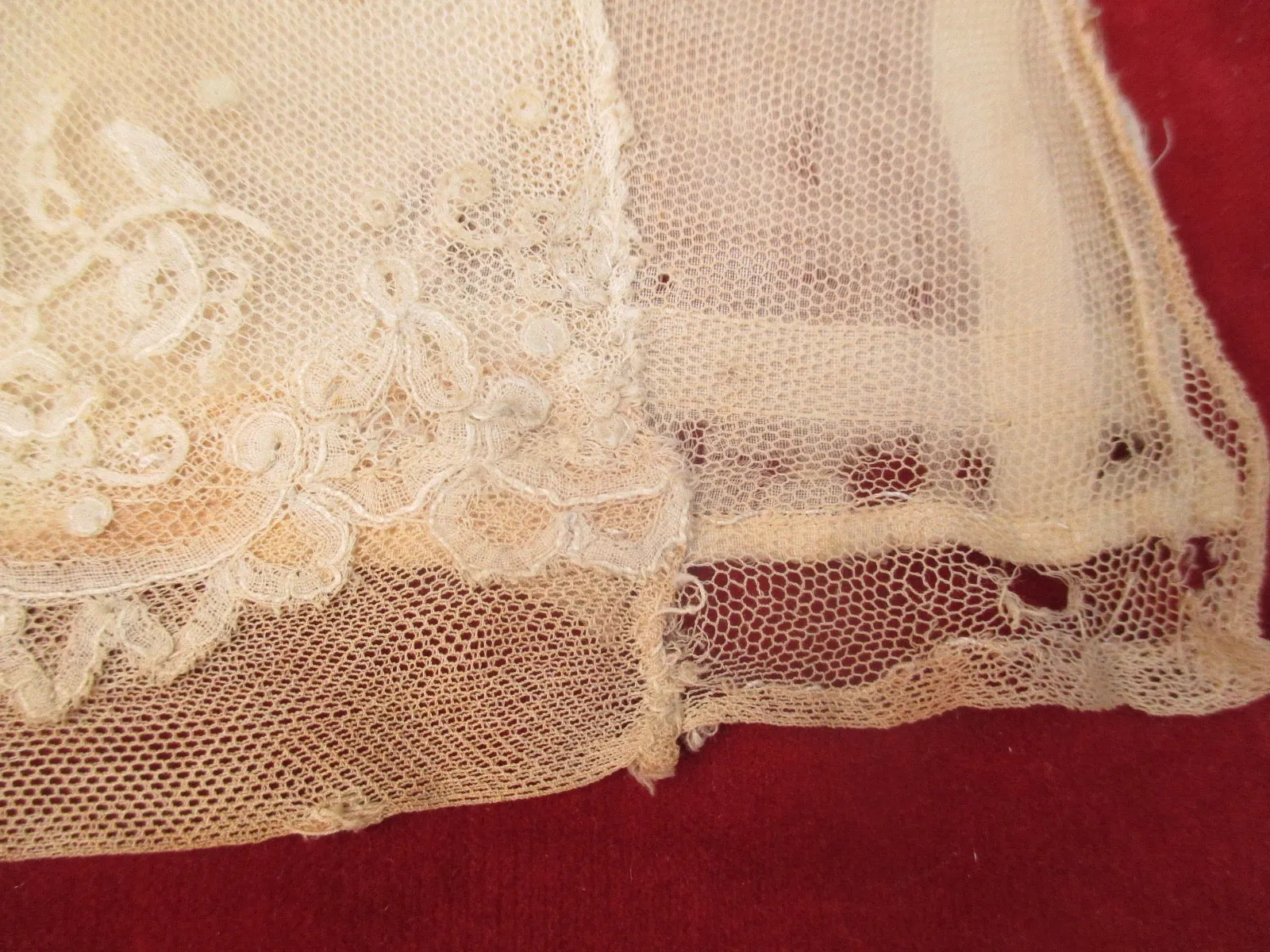 Antique Victorian Lace Remnant