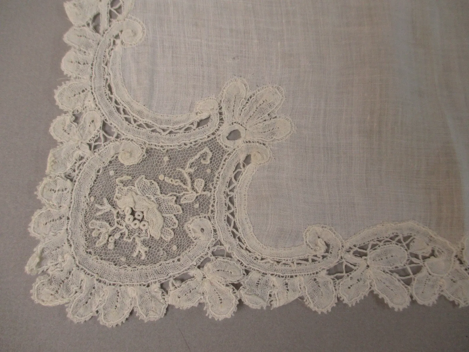 Antique Victorian Point De Gaze Lace Bridal Handkerchief