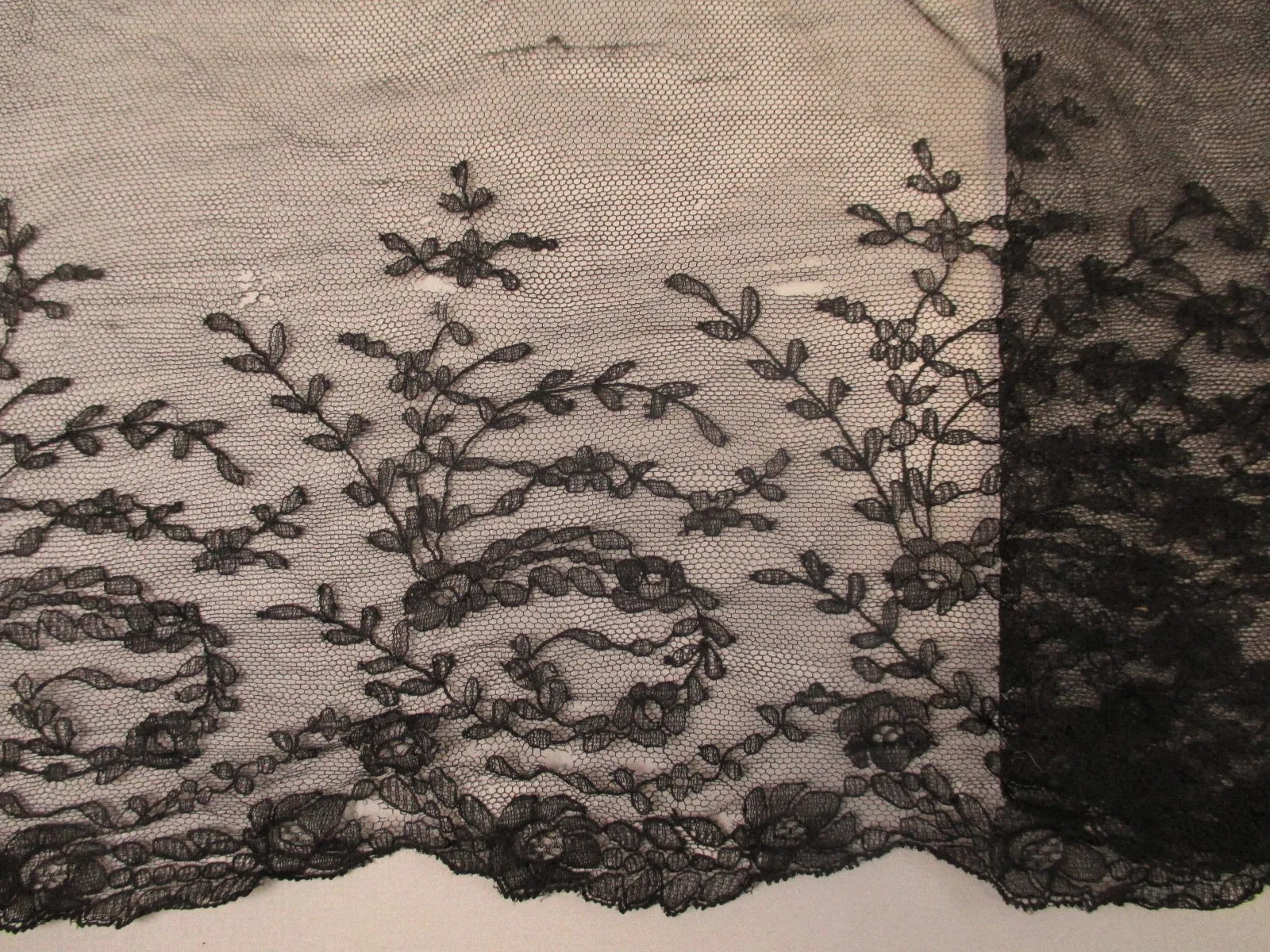 Antique Victorian Silk Chantilly Lace Mourning Veil