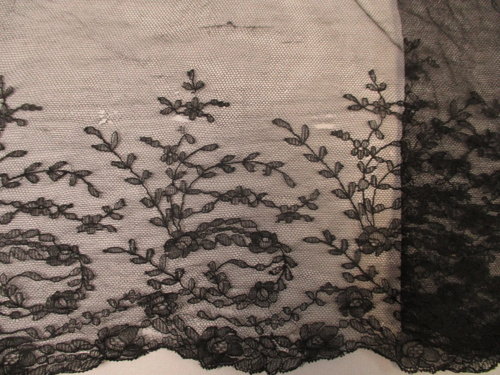 Antique Victorian Silk Chantilly Lace Mourning Veil