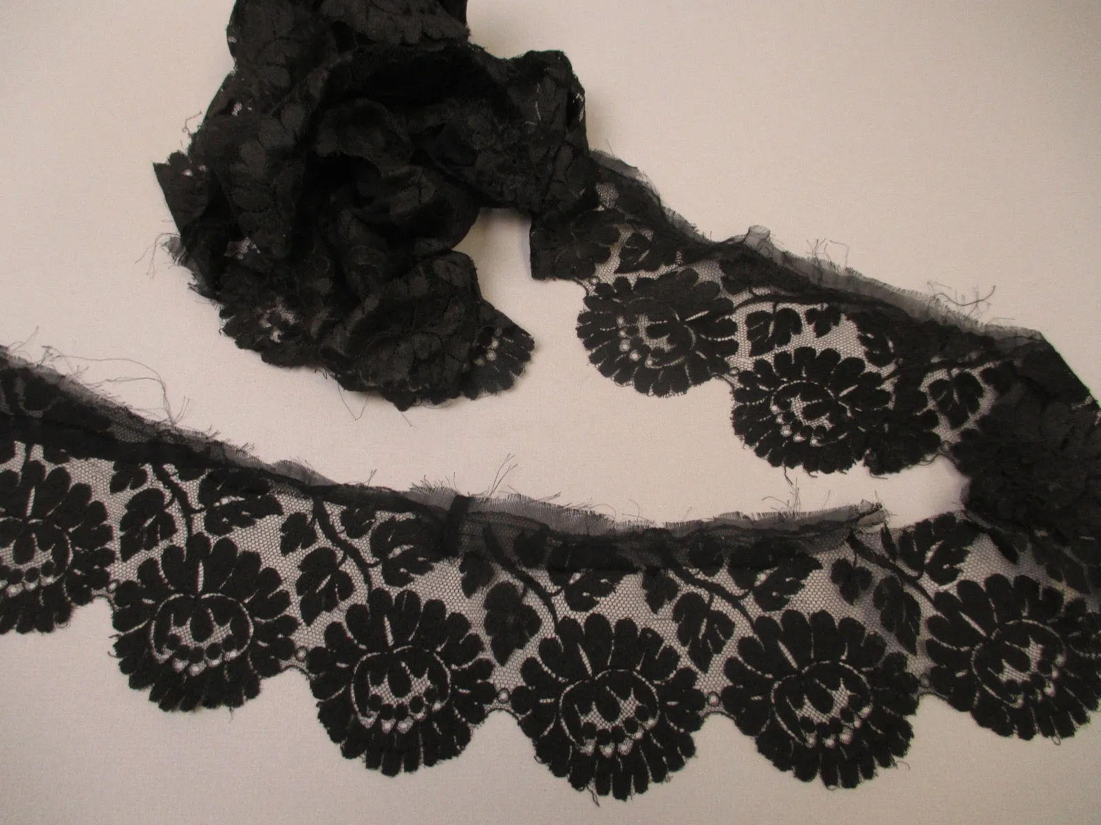Antique Victorian Spanish lace Flounce