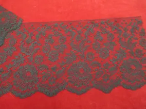 Antique Victorian Wide Chantilly Lace trim