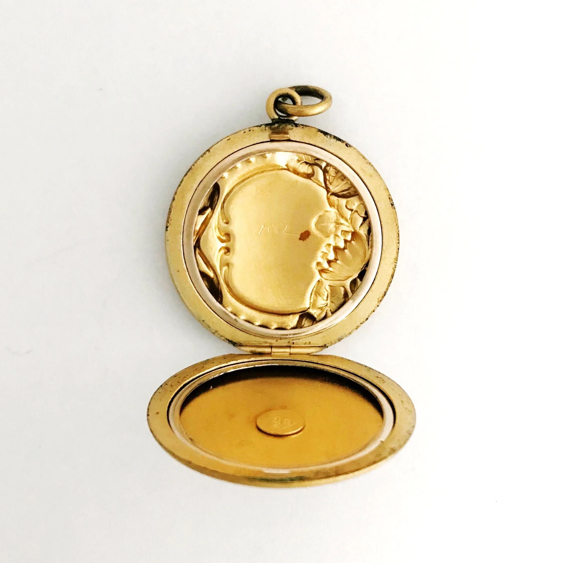 Black Lotus Locket