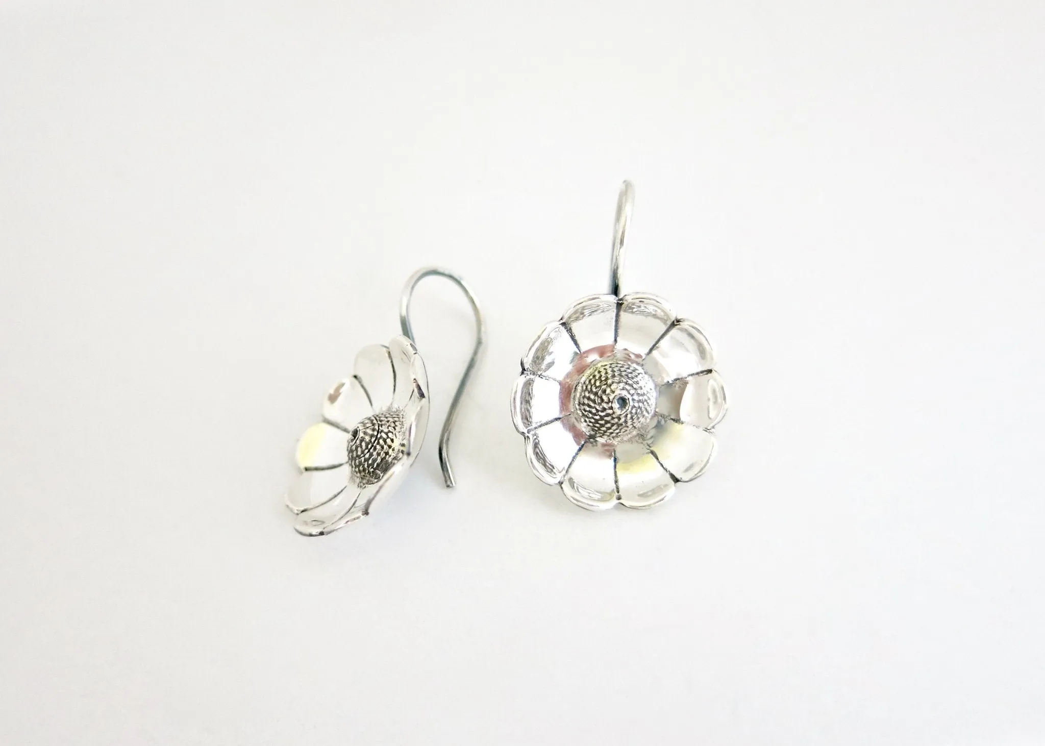 Elegant, minimalist, buttercup Victorian earrings