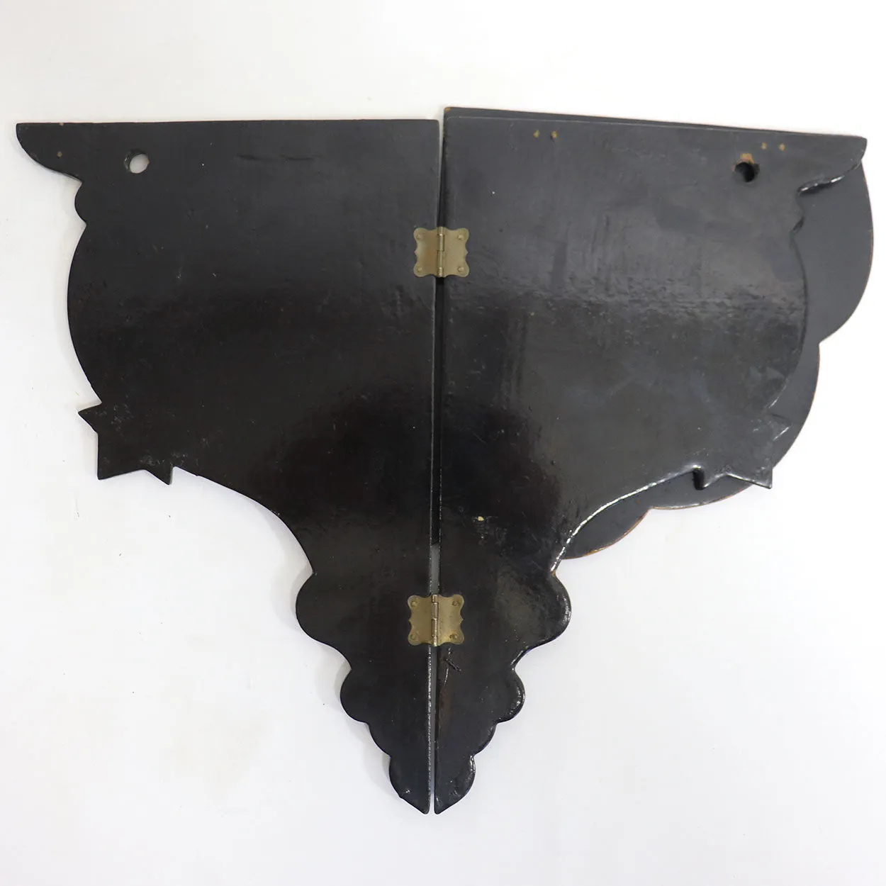 English Papier-Mache Black and Gold Lacquer Hanging Corner Display Shelf