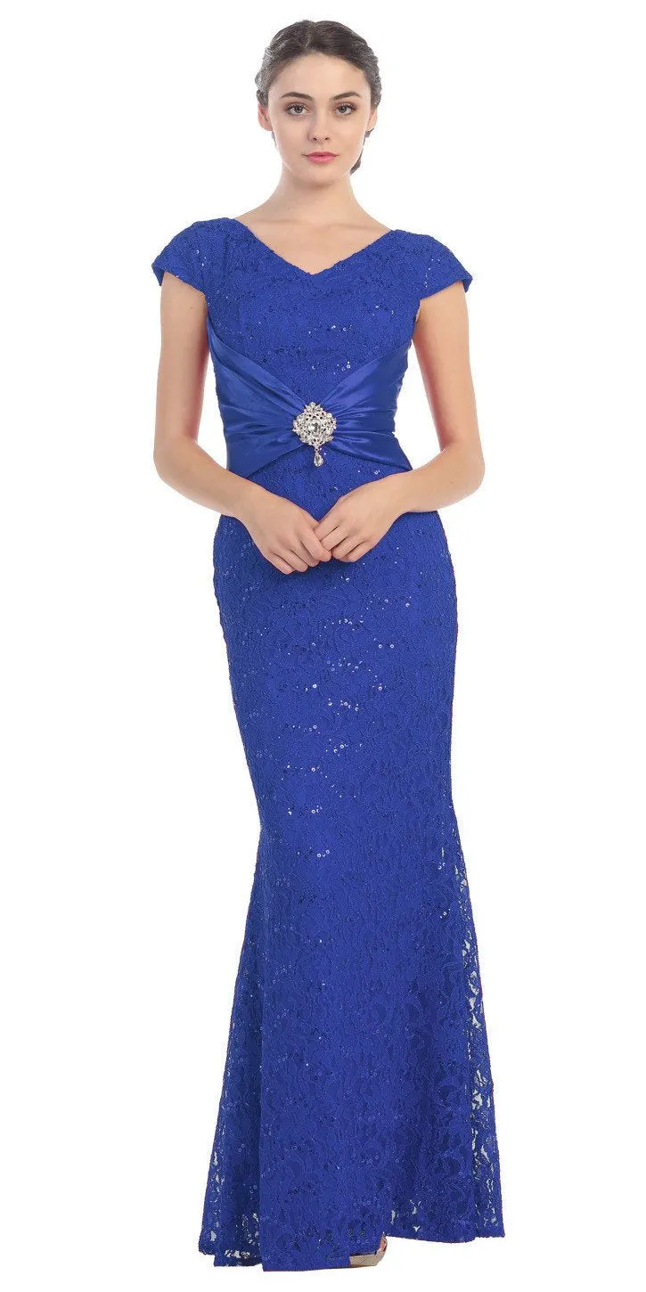 Eureka 2003 Short Sleeved V Neckline Long Lace Column Gown