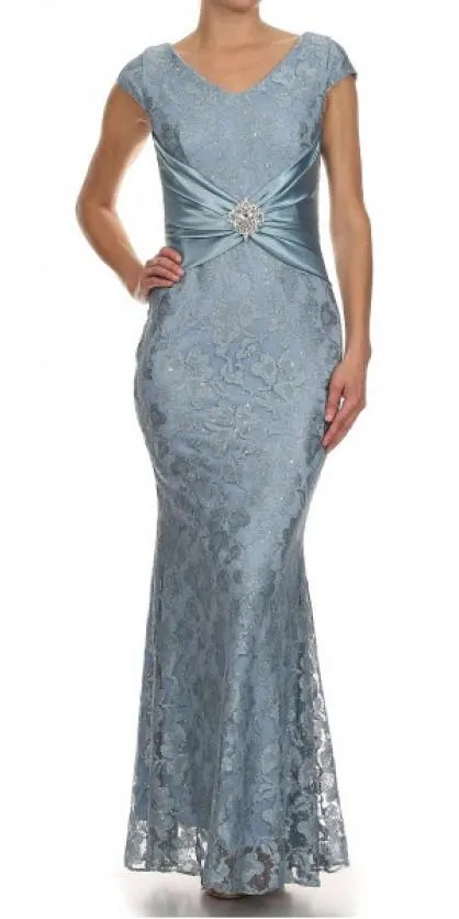 Eureka 2003 Short Sleeved V Neckline Long Lace Column Gown