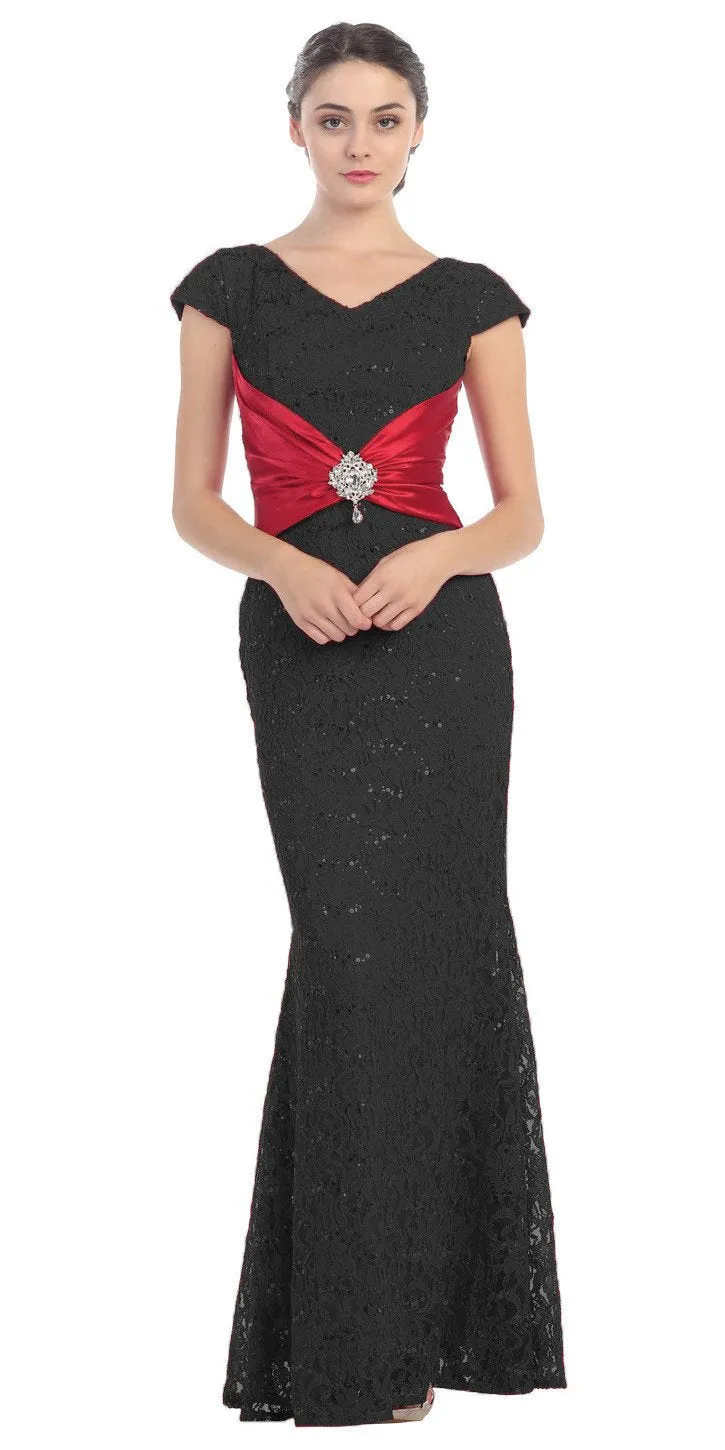 Eureka 2003 Short Sleeved V Neckline Long Lace Column Gown