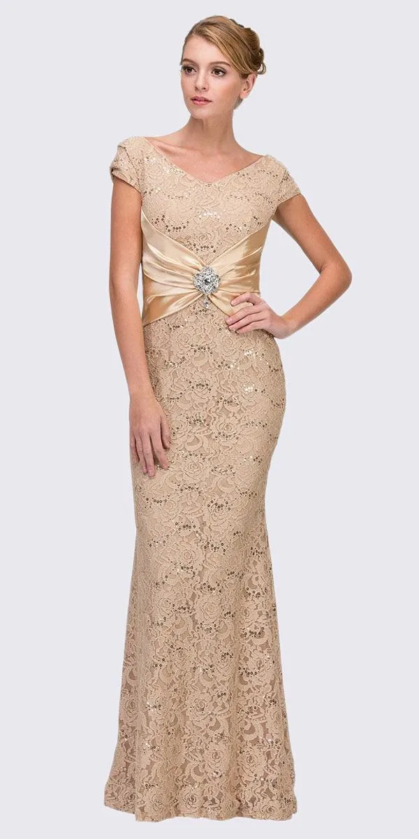 Eureka 2003 Short Sleeved V Neckline Long Lace Column Gown