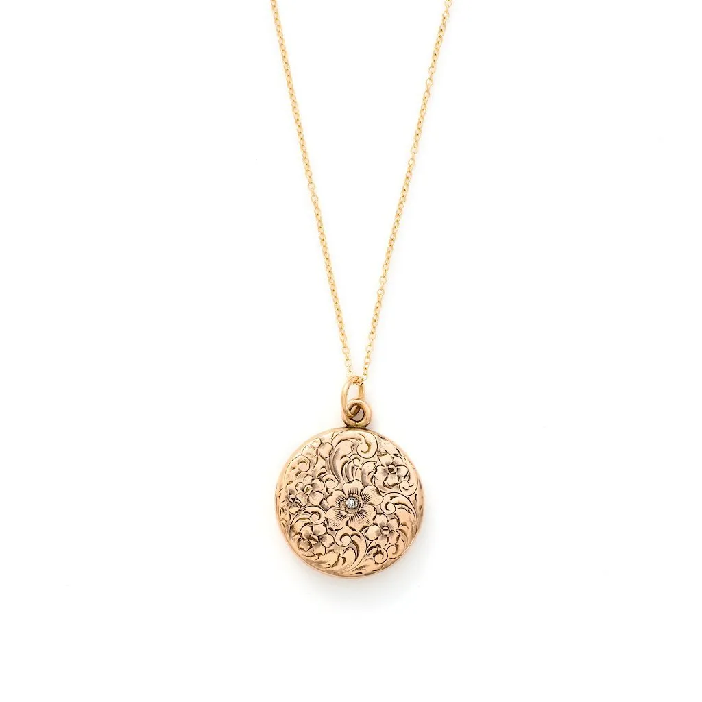 Exquisite 10K and diamond Floral Locket