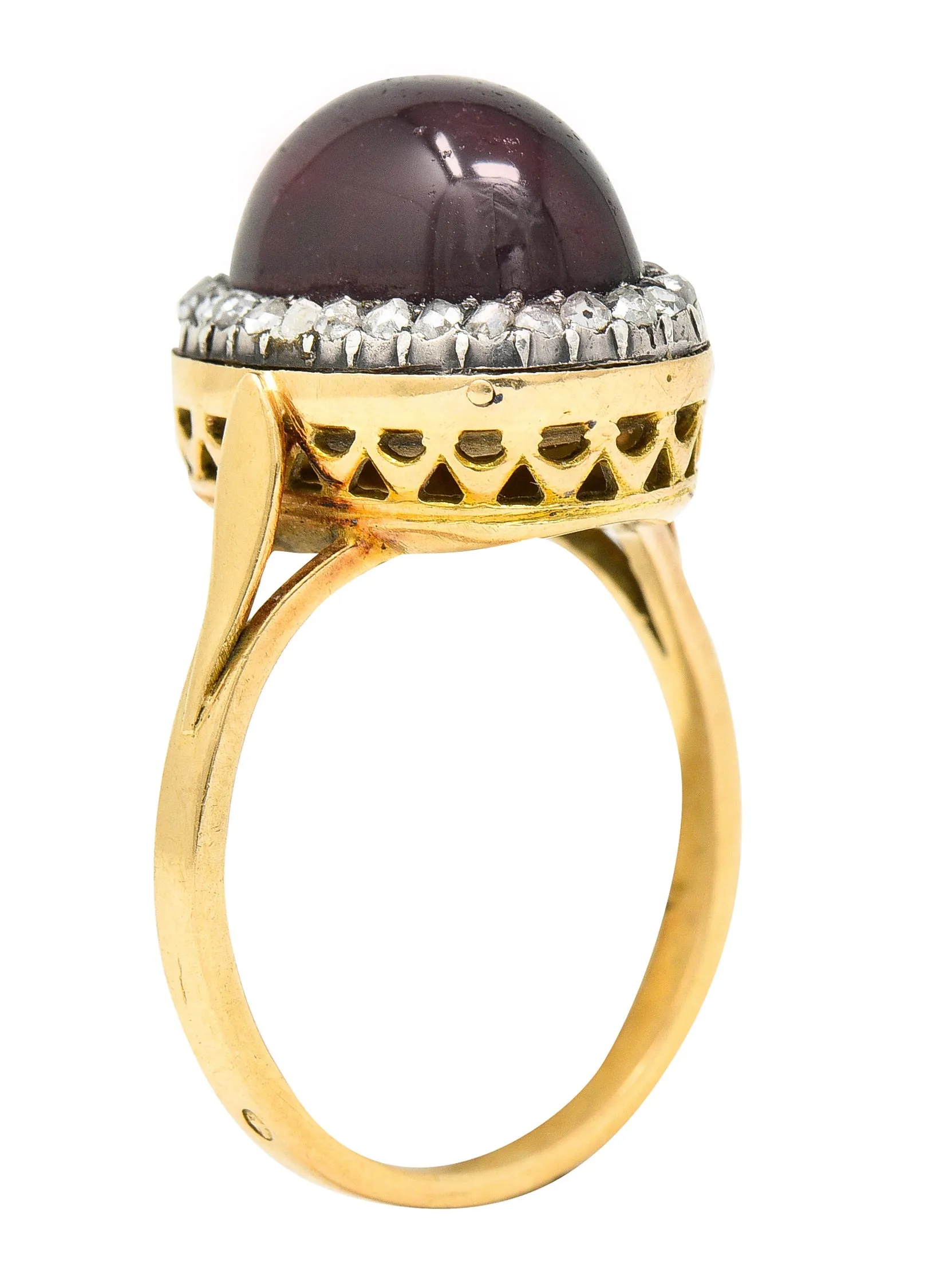 French Victorian Garnet Diamond 18 Karat Yellow Gold Silver Antique Cluster Gemstone Ring