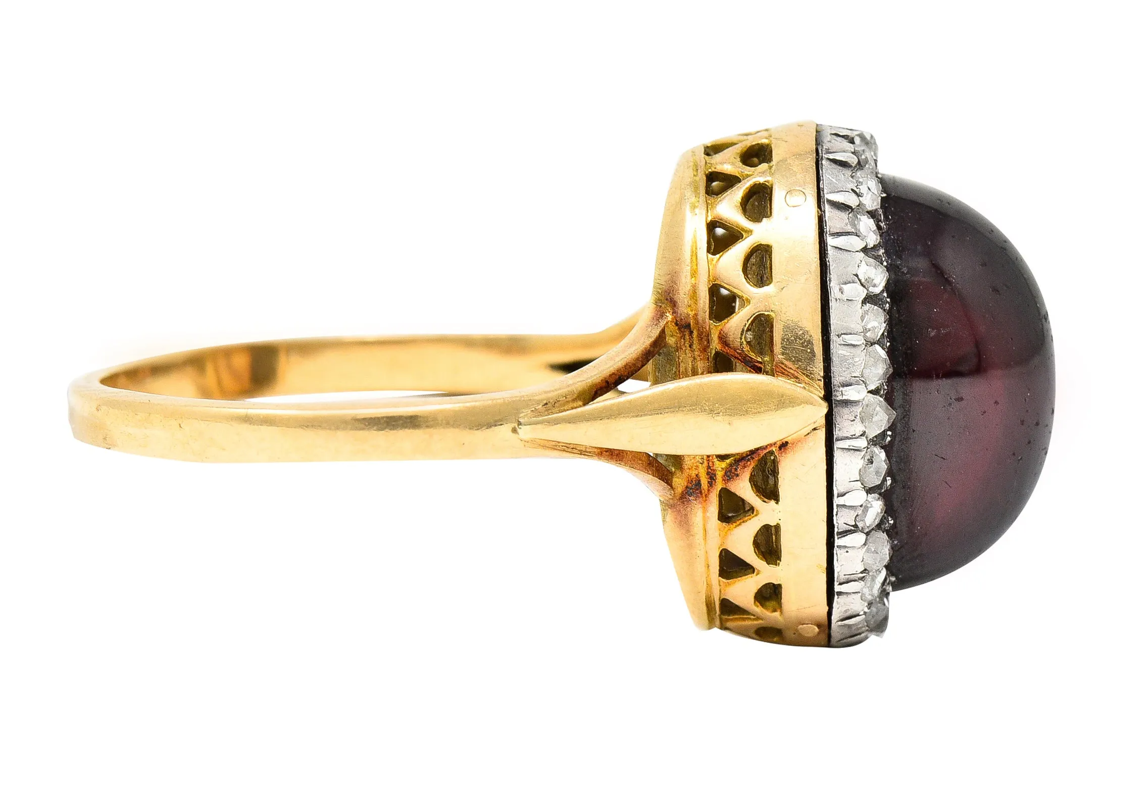 French Victorian Garnet Diamond 18 Karat Yellow Gold Silver Antique Cluster Gemstone Ring